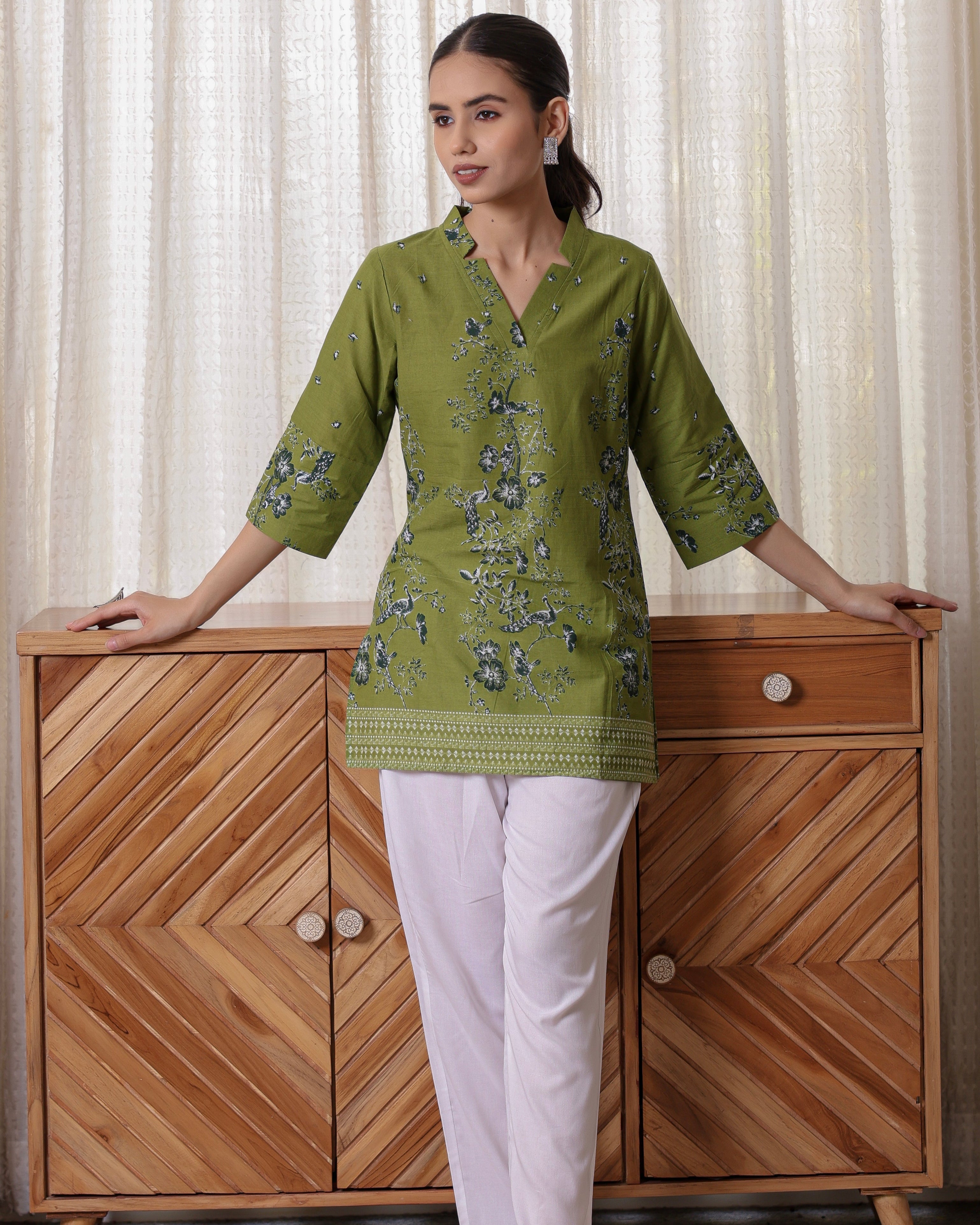 Green Short Kurta Set