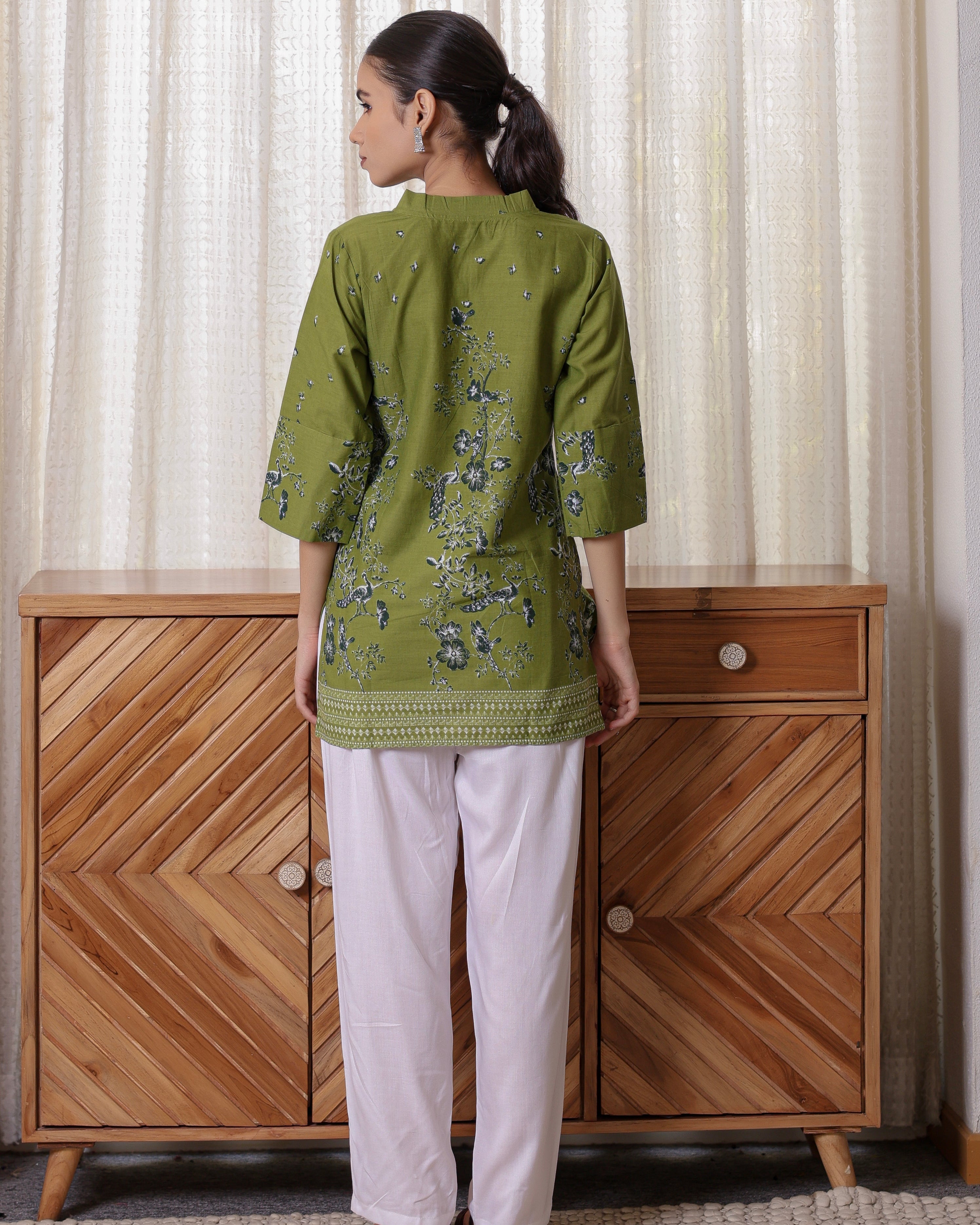 Green Short Kurta Set