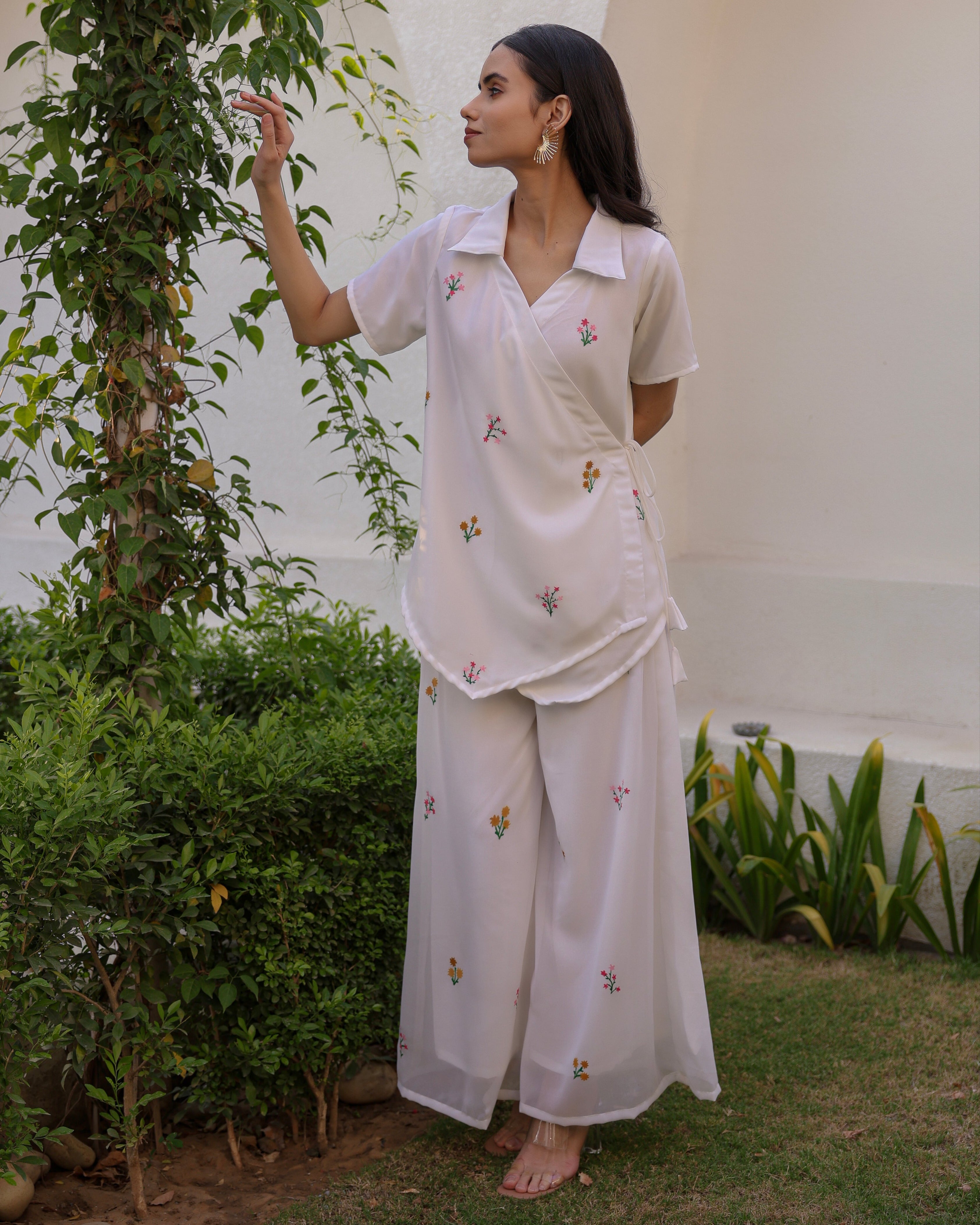 Elle White Floral Cord Set