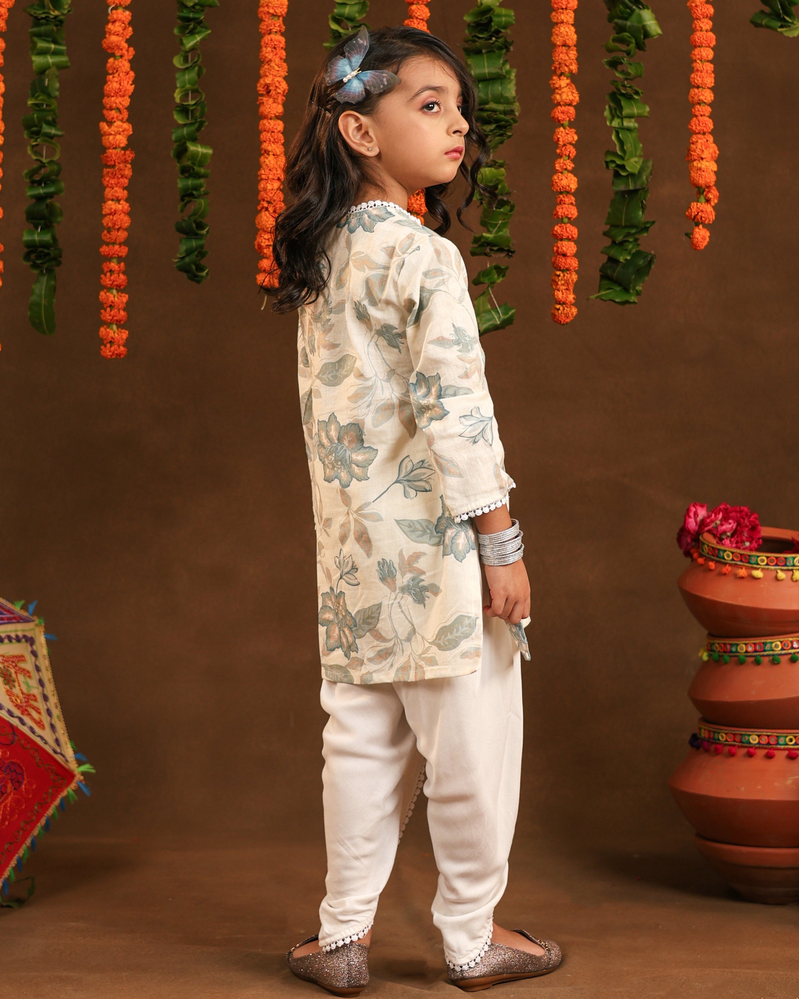White tulip charm kurta set