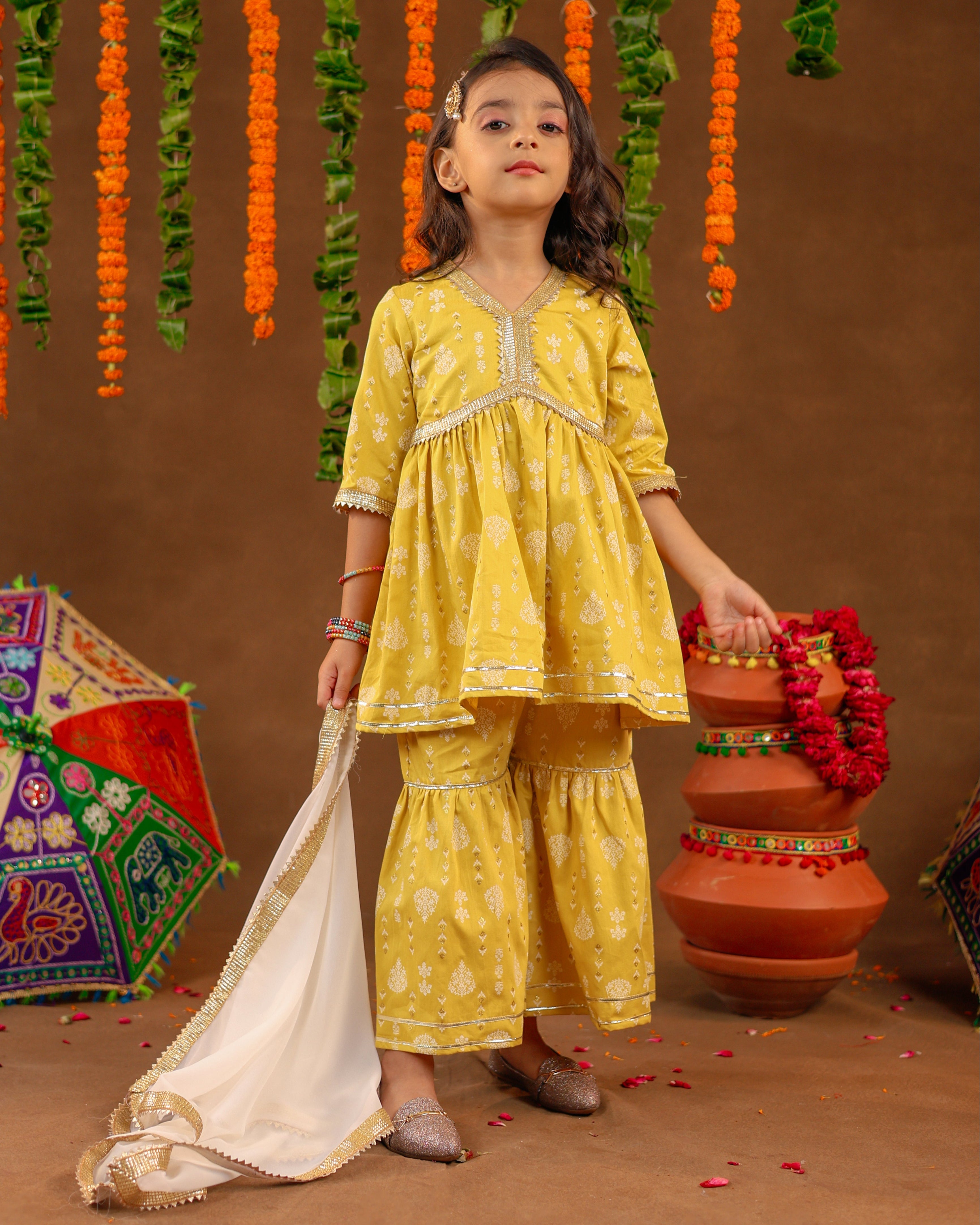 Kids Yellow Printed Suit Set