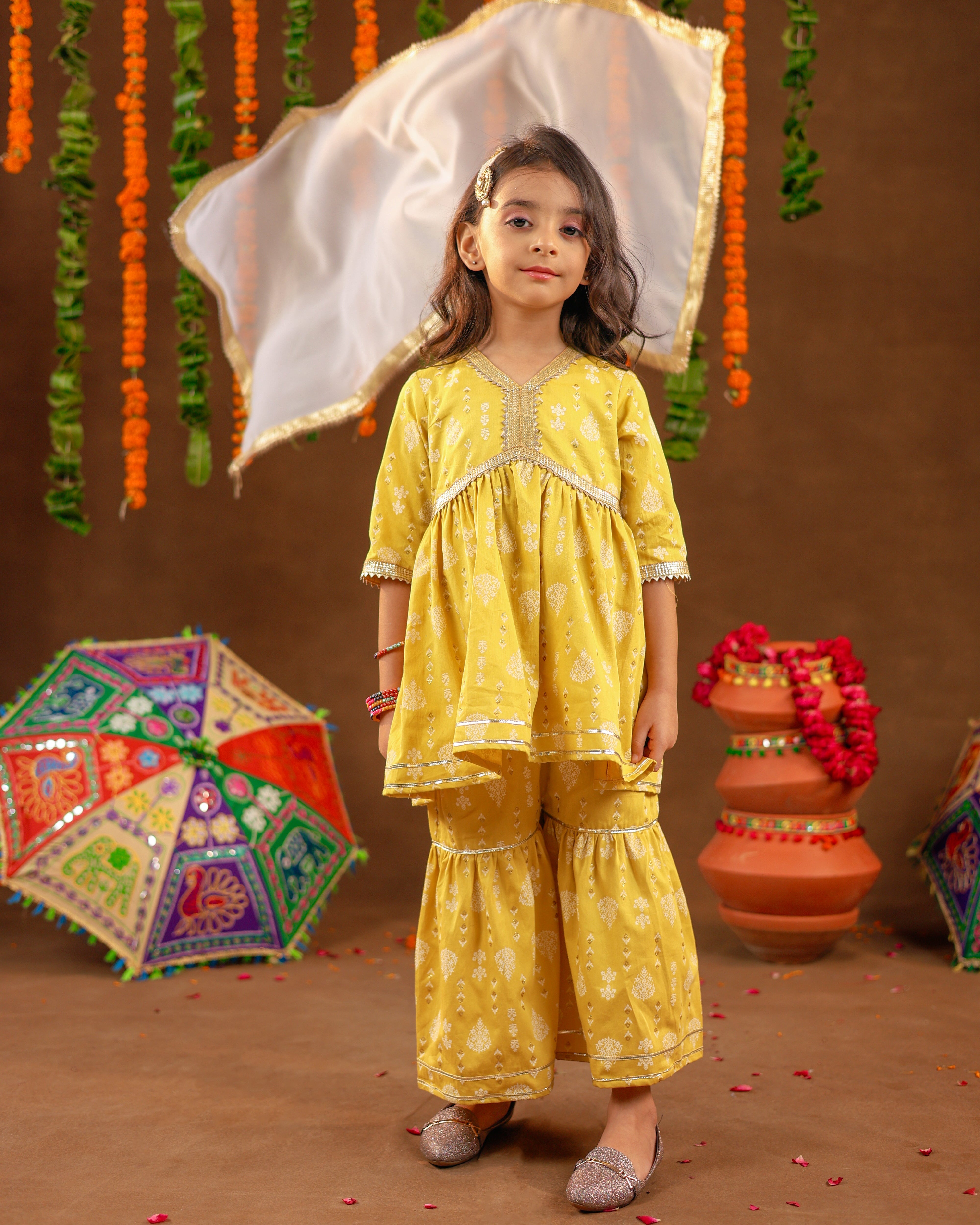 Kids Yellow Printed Suit Set