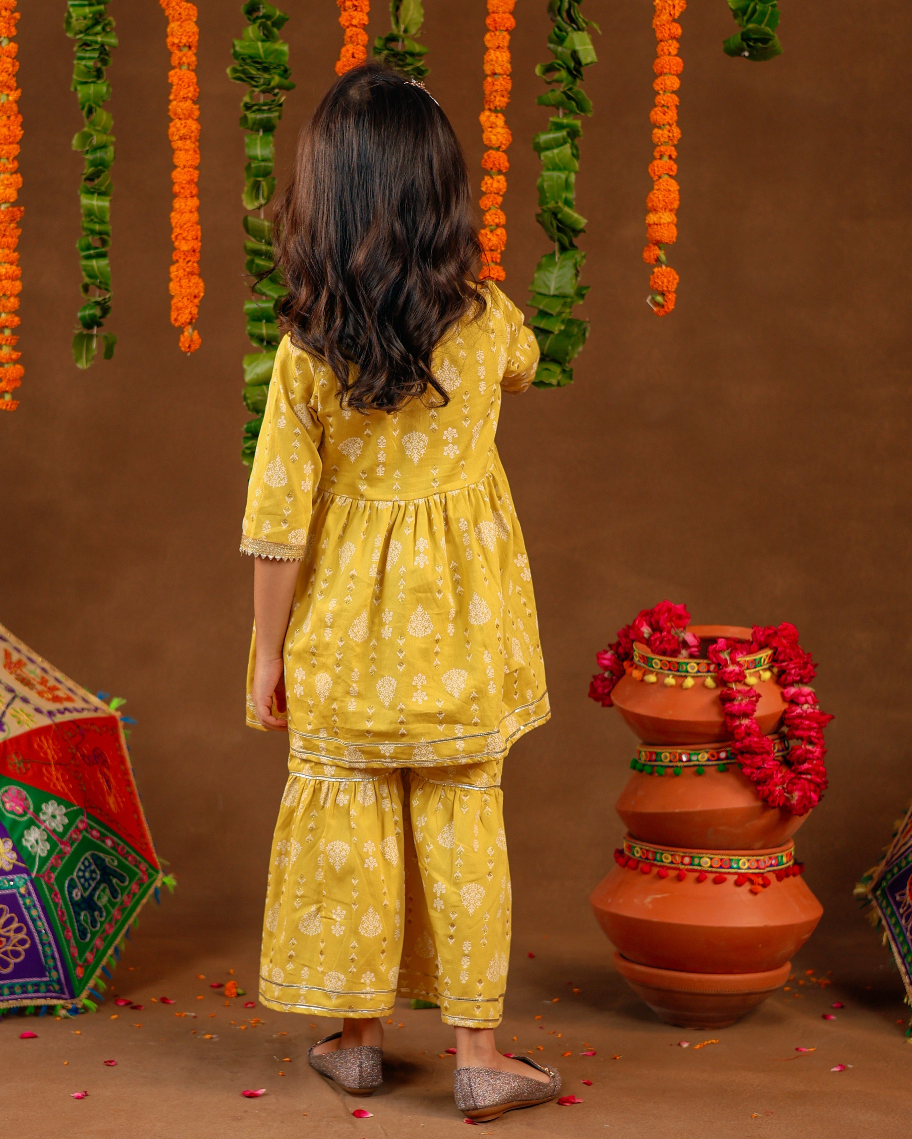 Kids Yellow Printed Suit Set