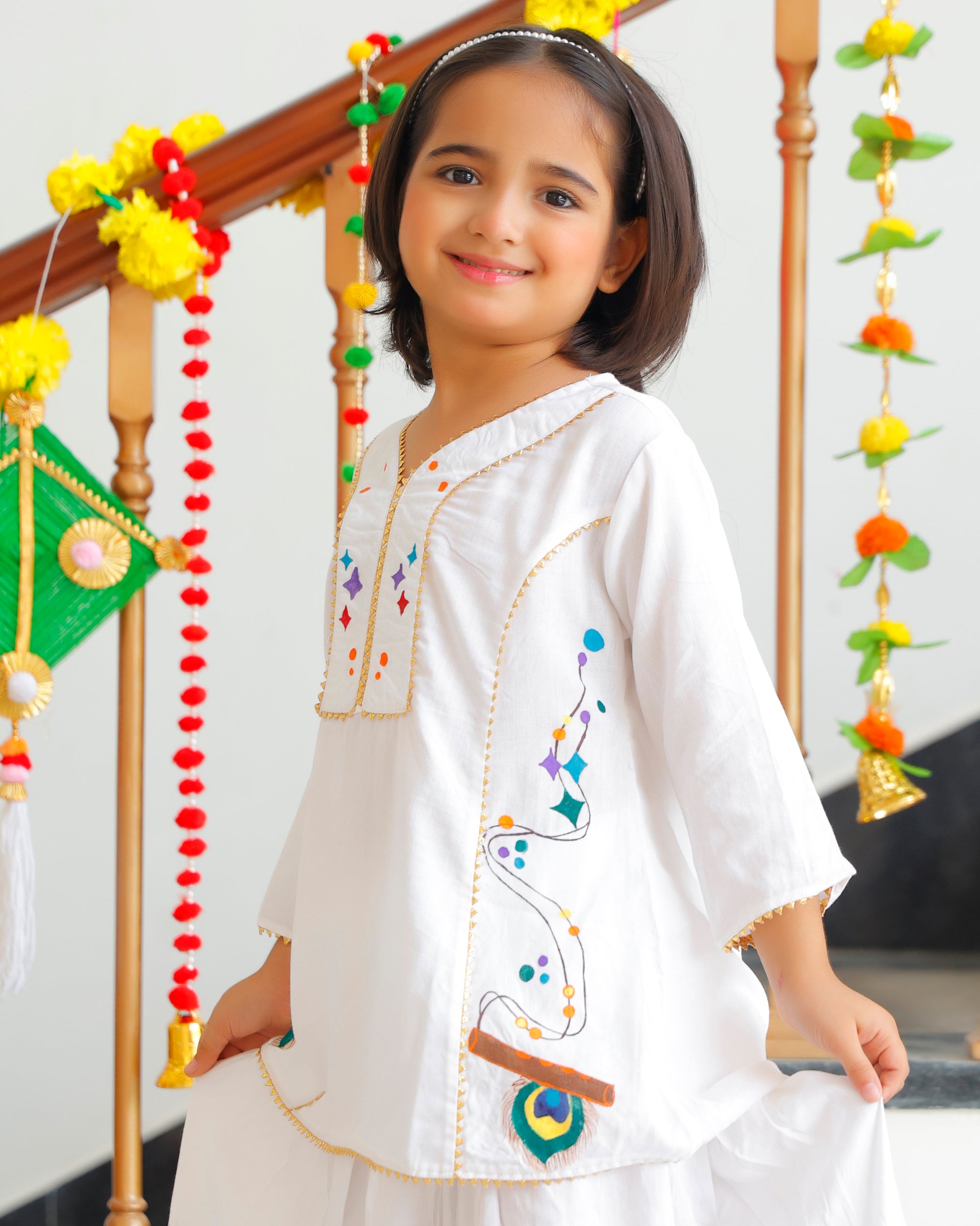 Little Radha White Kurta With Skirt Set