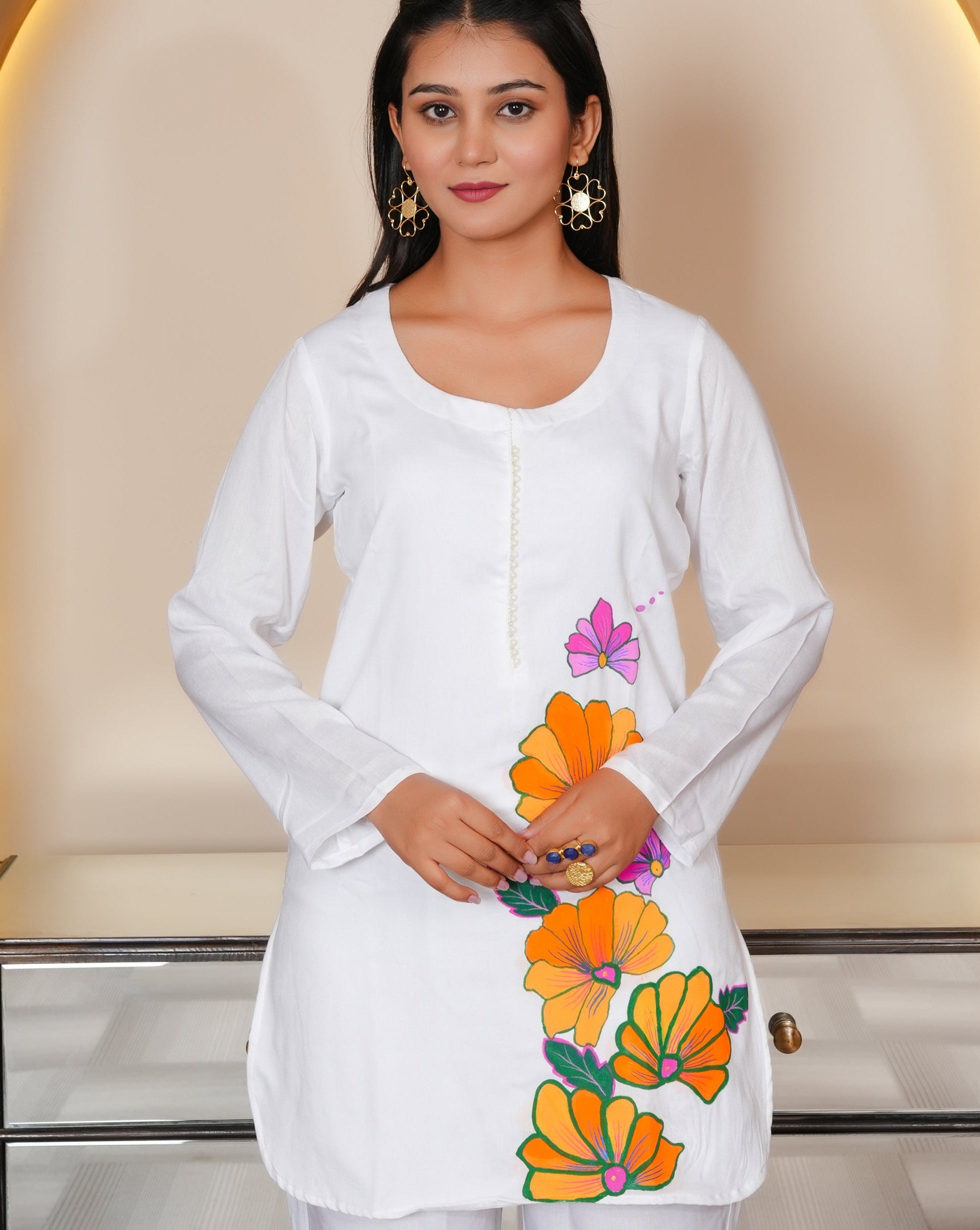 Moldy White Kurta Set
