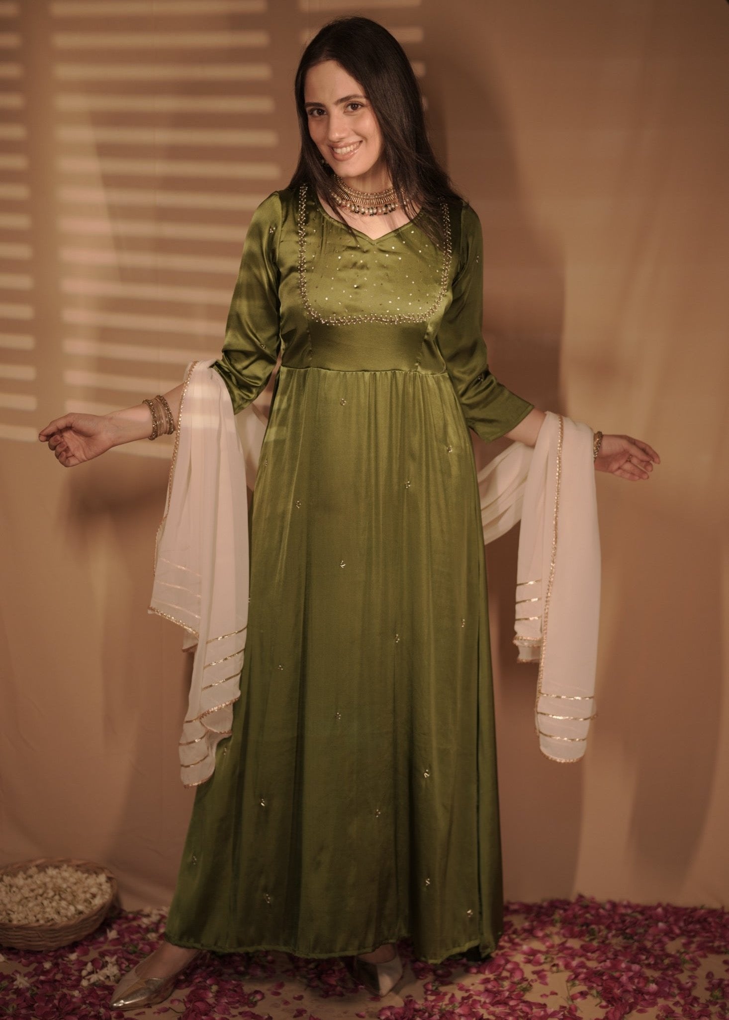 Mehandi green suit set