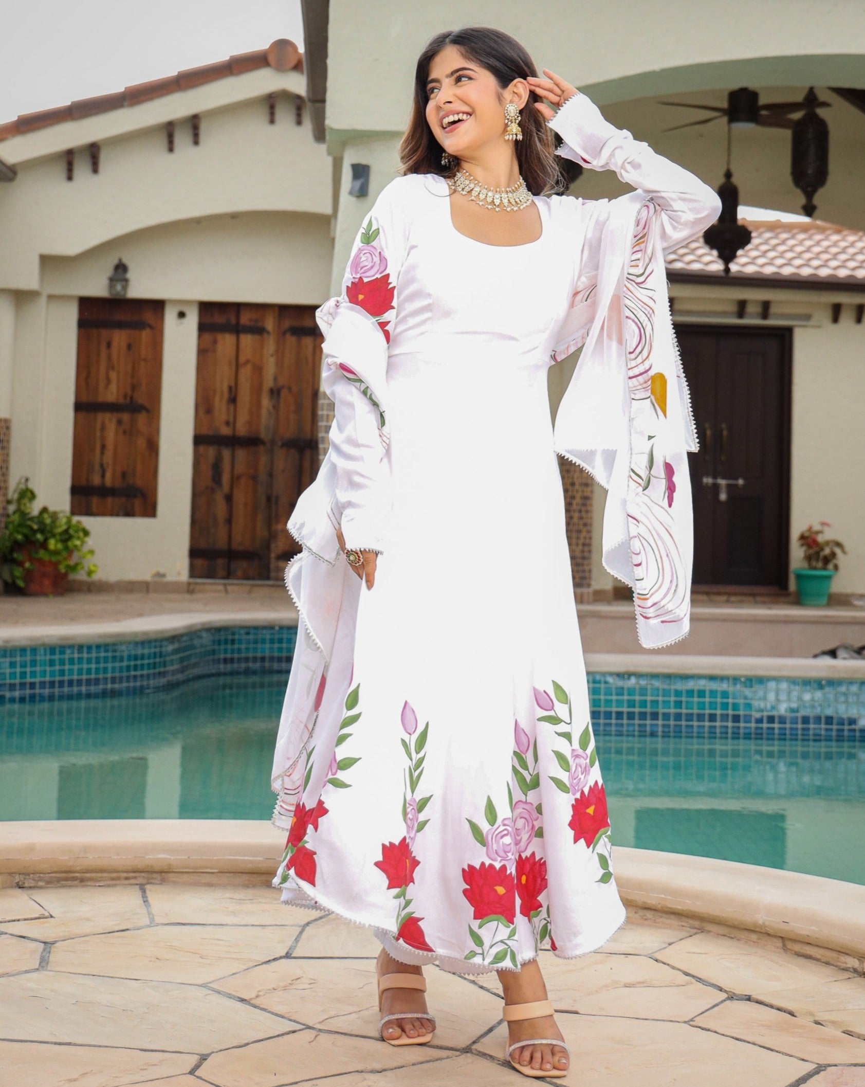 Aishwarya White Handapinted Suit Set