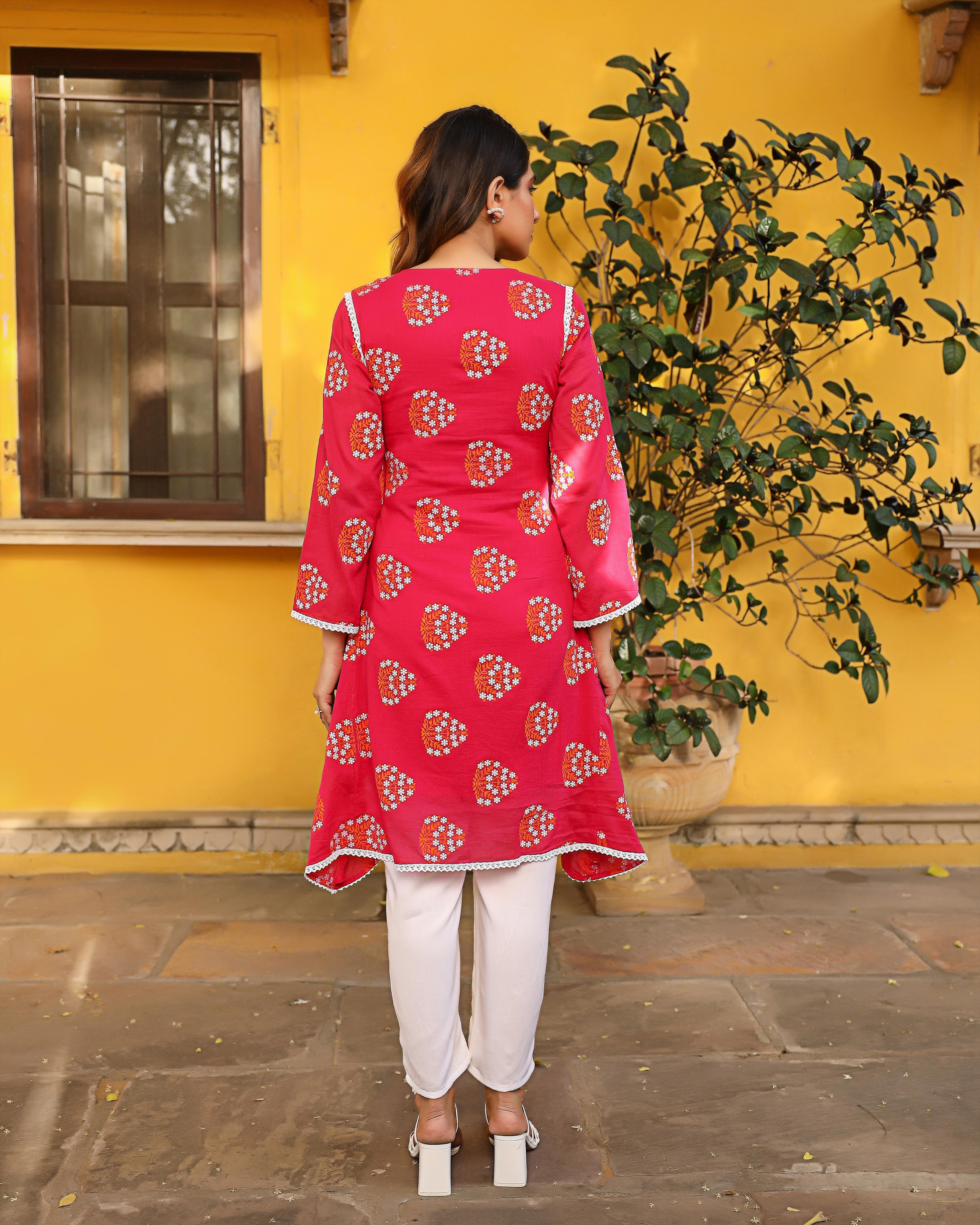 Bloomy Pink Kurta With Bottom