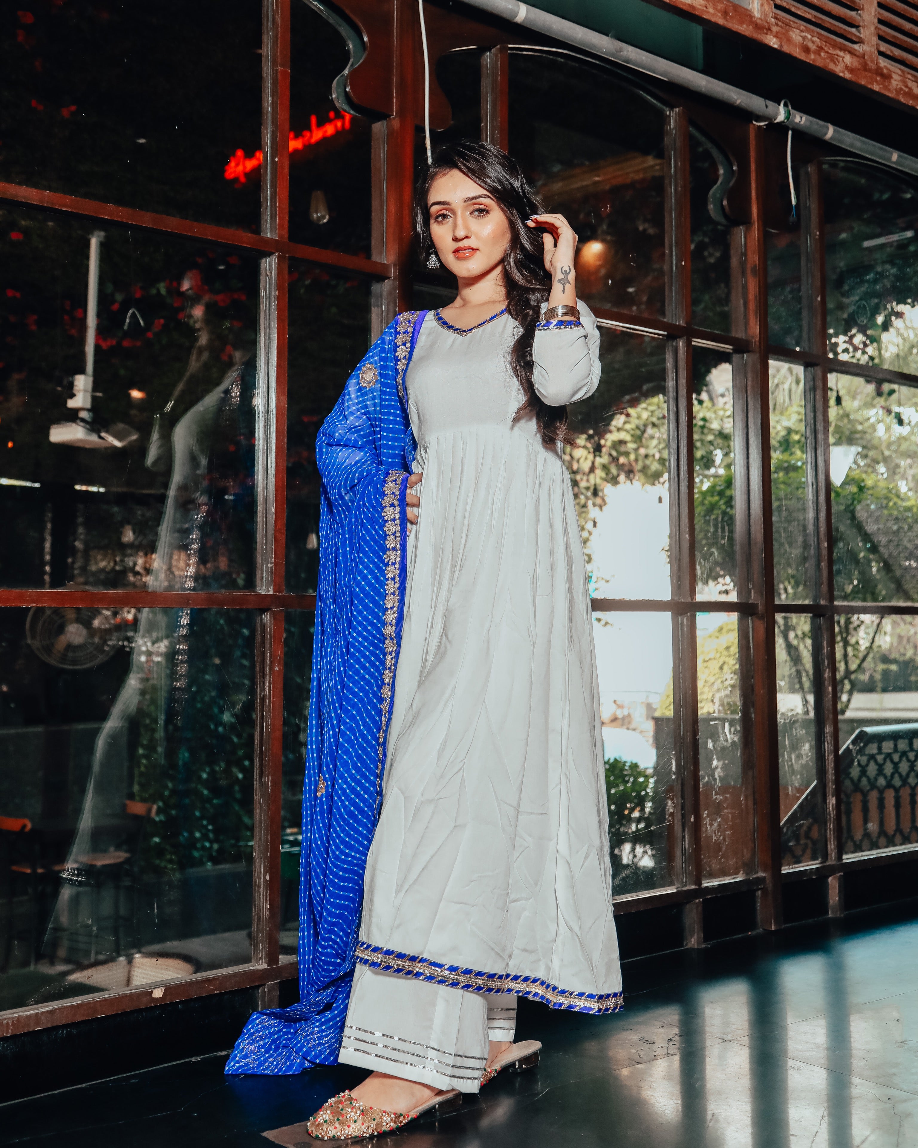 Soothing White Gotapatti Suit Set