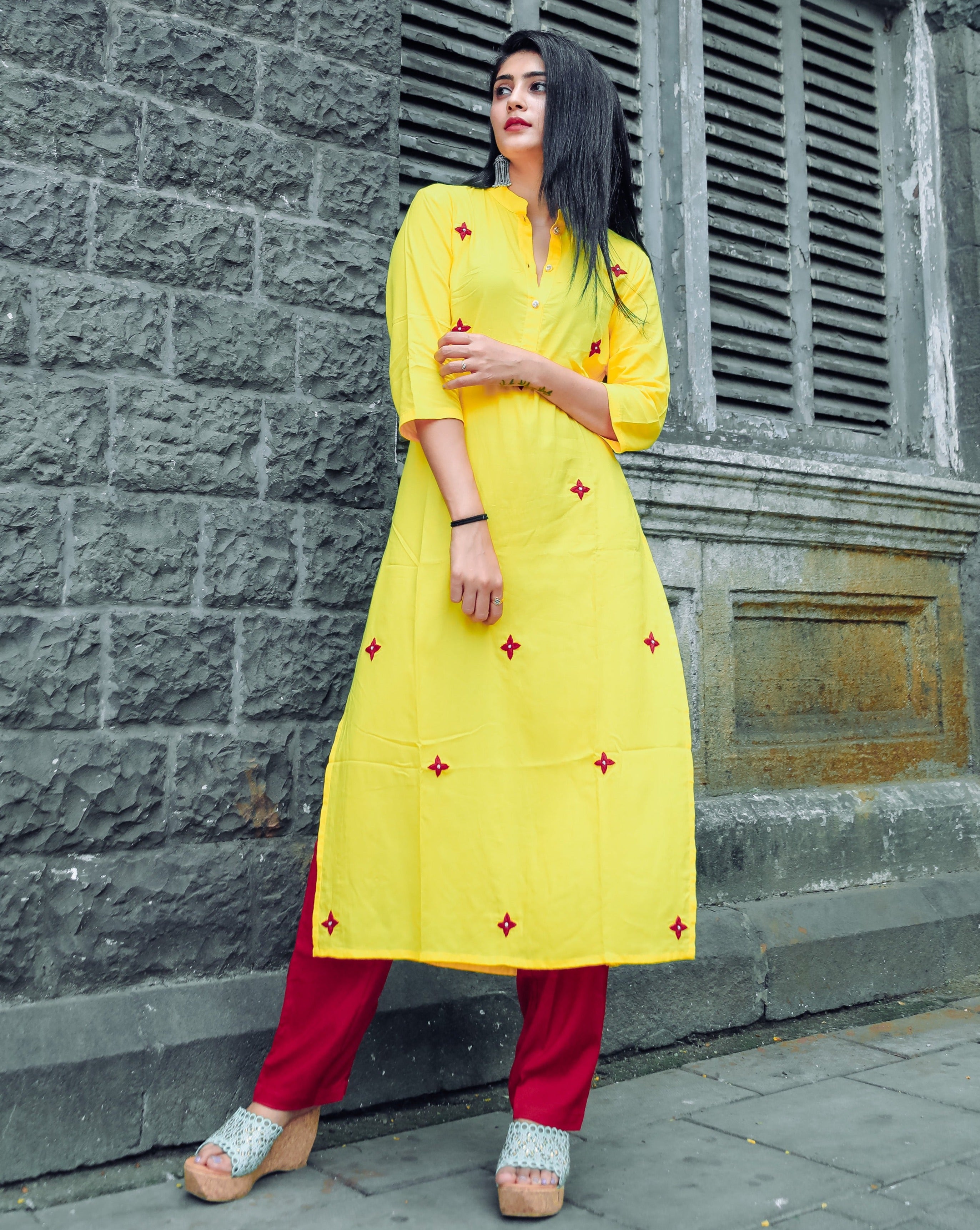 Kesariya peela handwork kurta set