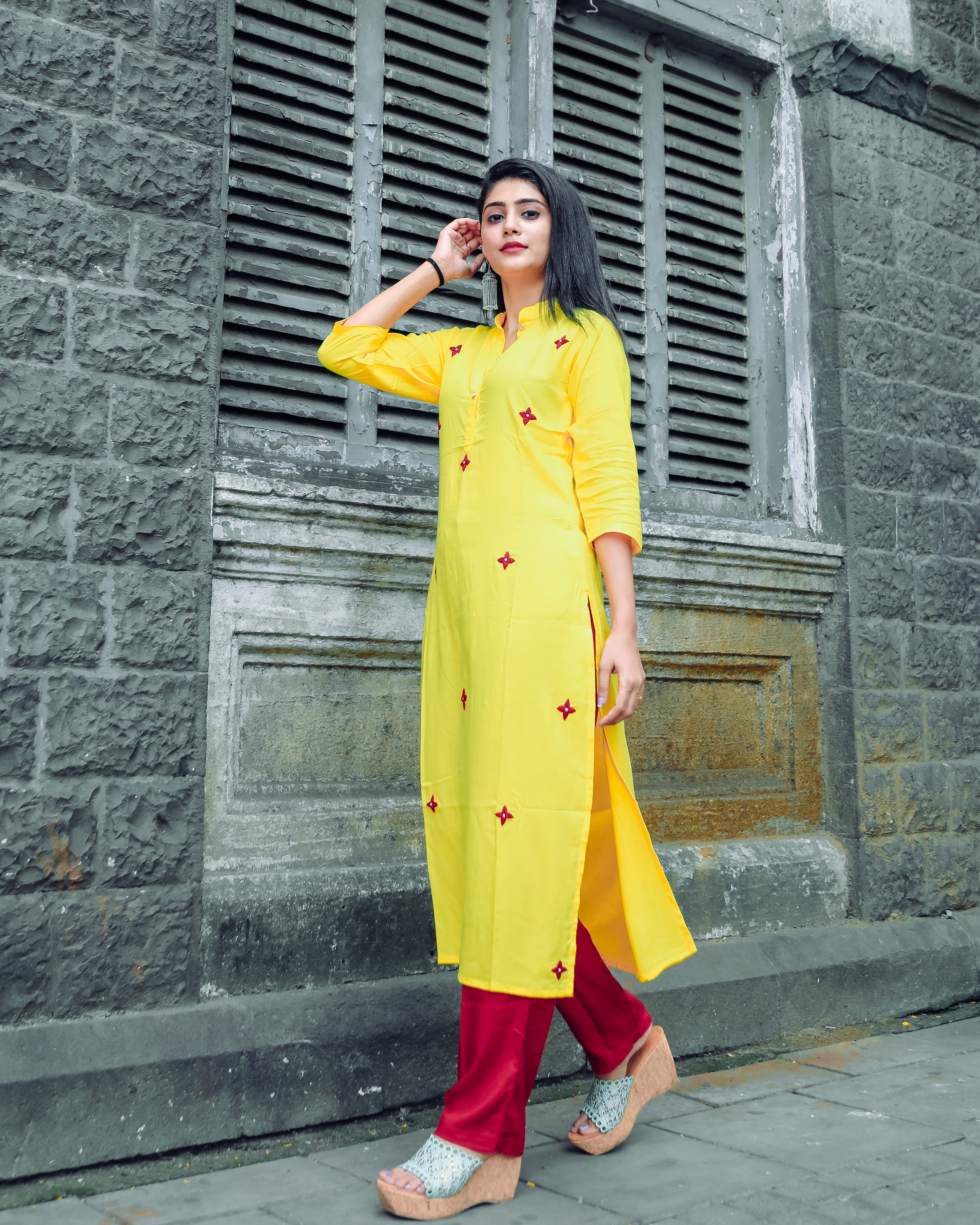 Kesariya peela handwork kurta set