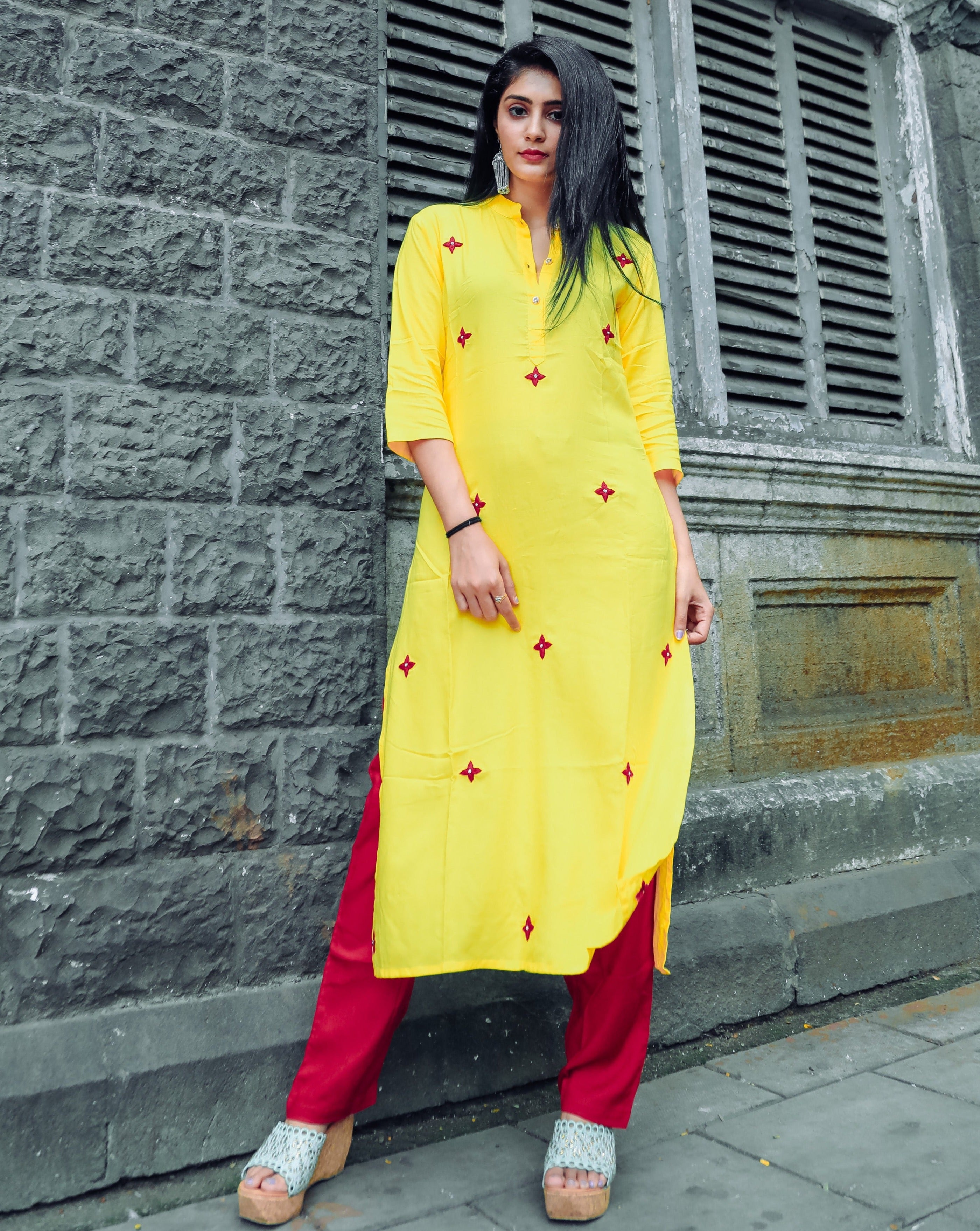 Kesariya peela handwork kurta set