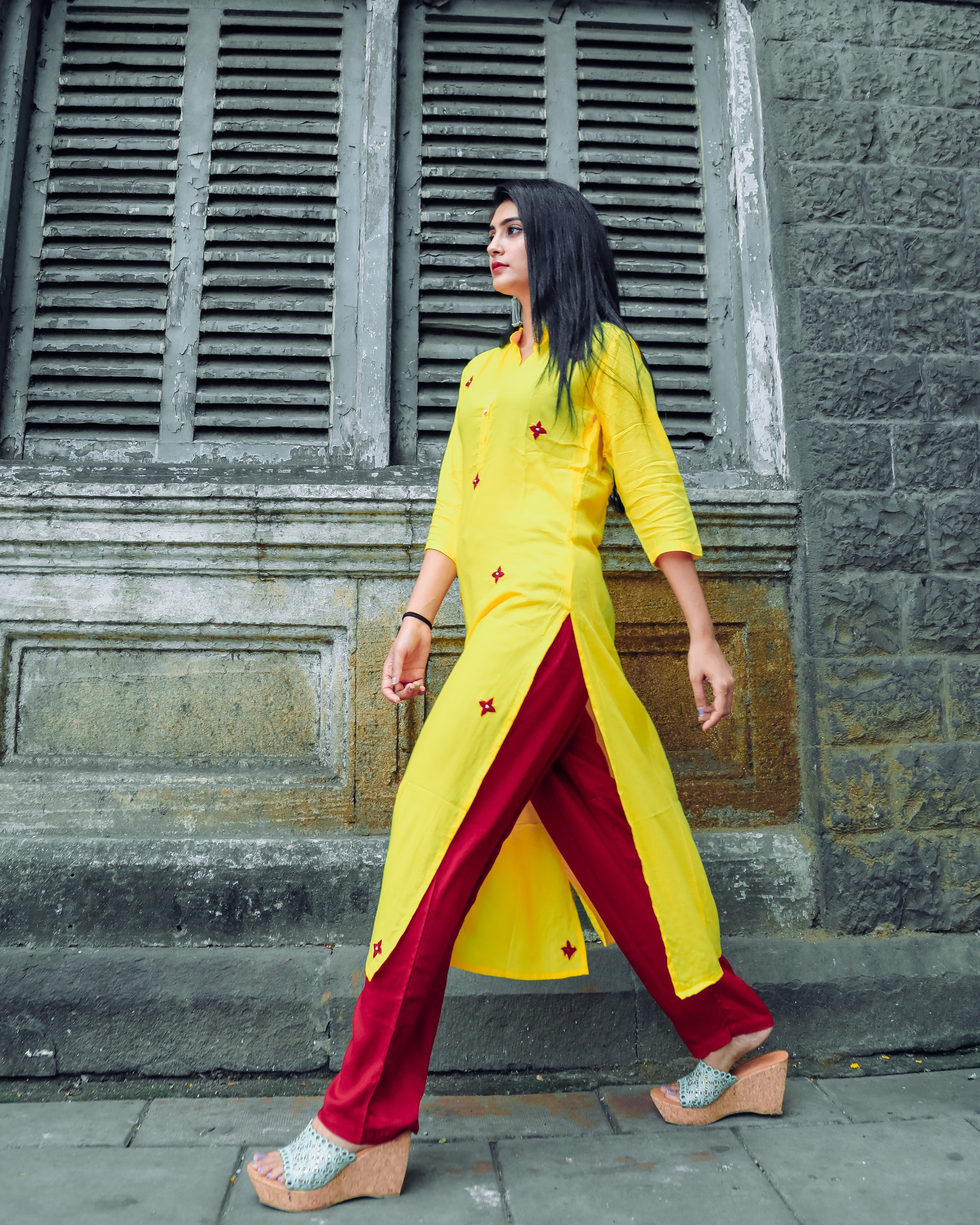 Kesariya peela handwork kurta set