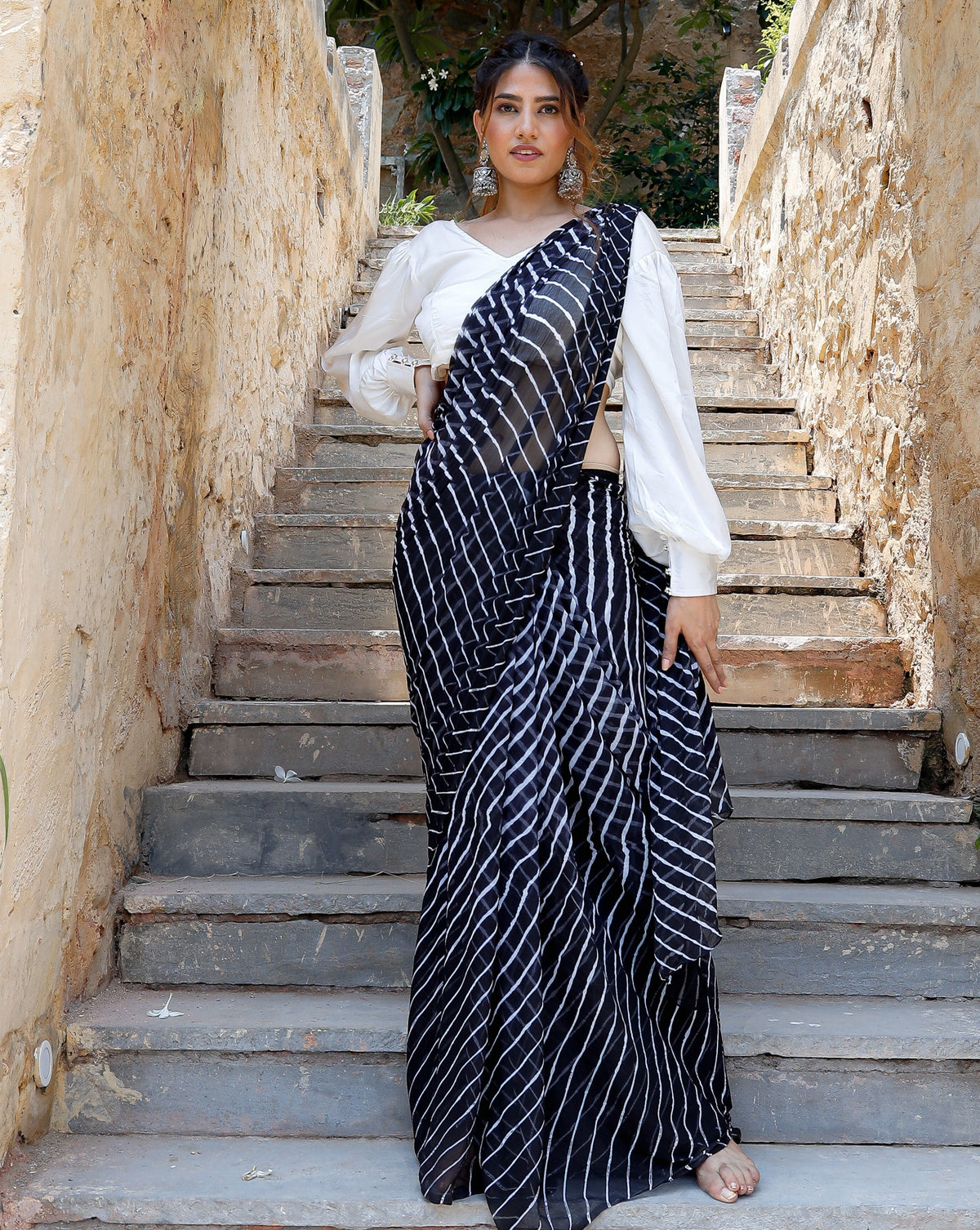 Black Embellished Leheriya saree
