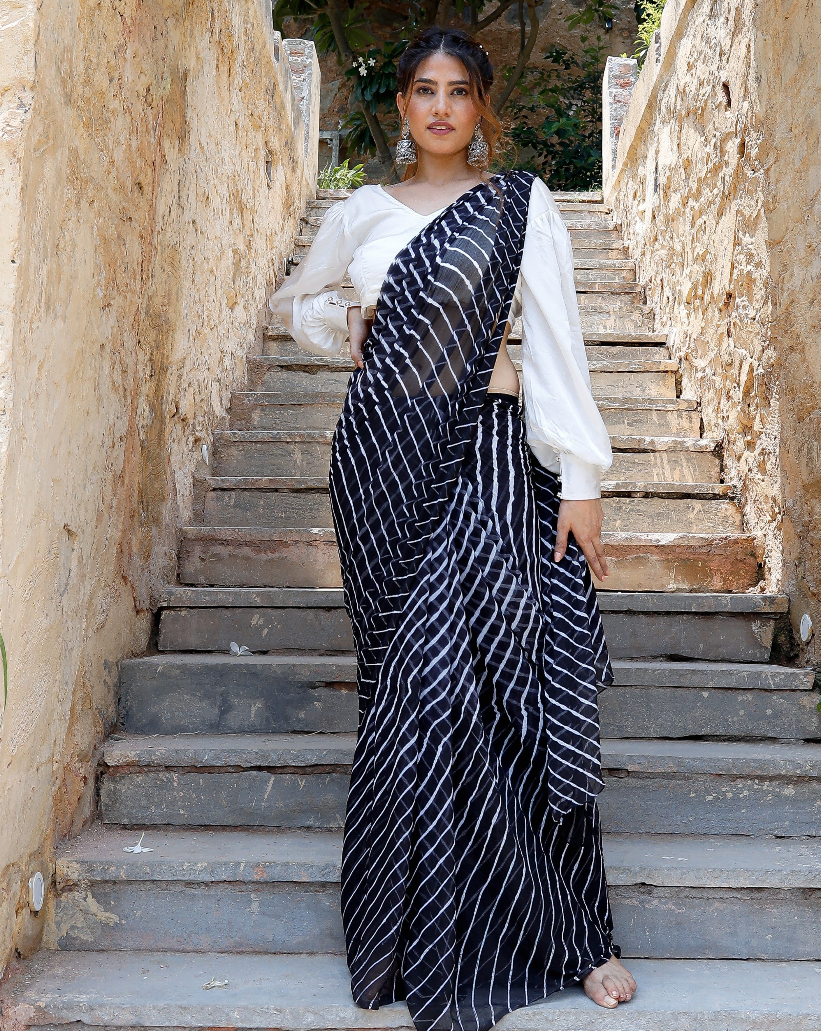 Black Embellished Leheriya saree