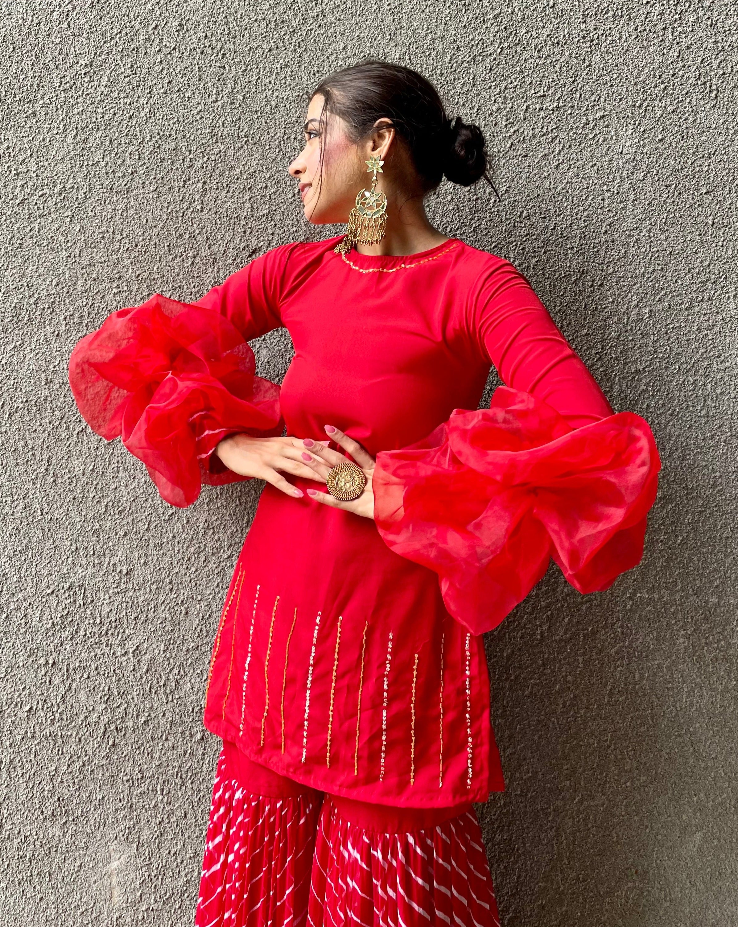 Red leheriya fusion suit set with Balloon sleeves
