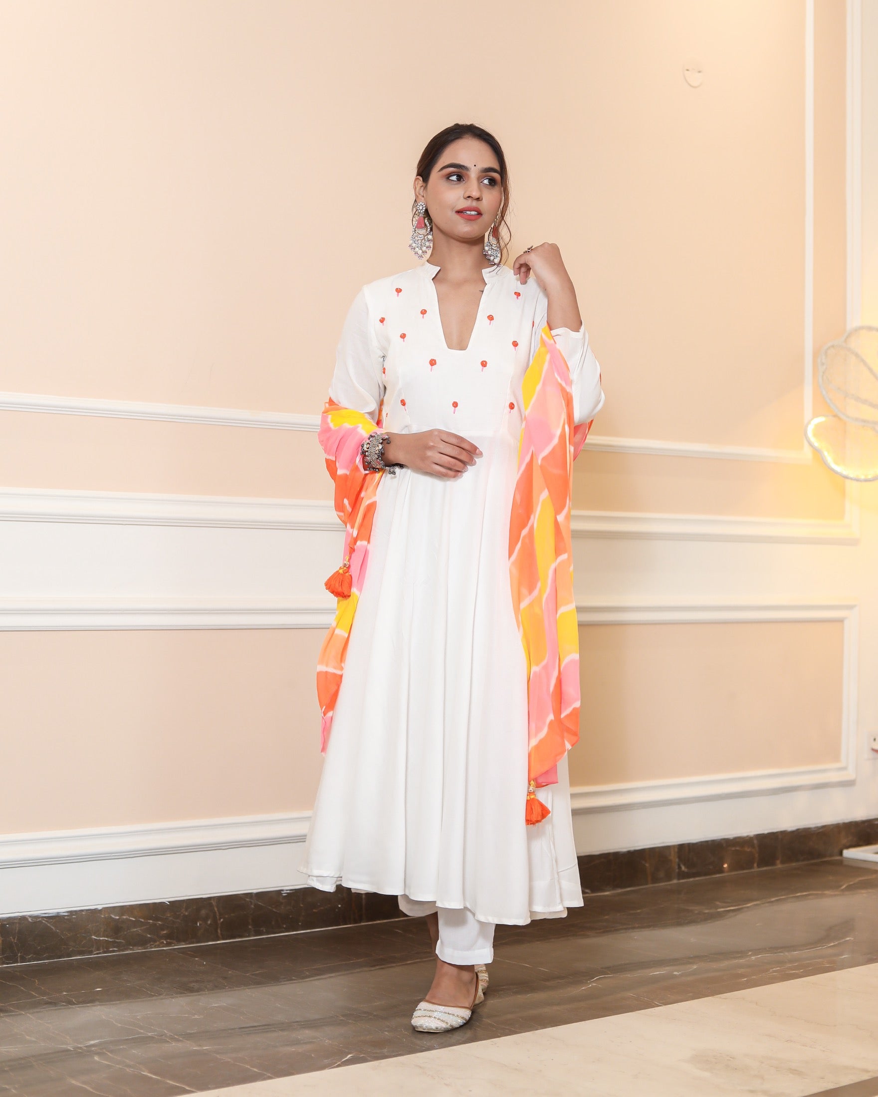 Gauri White Suit Set