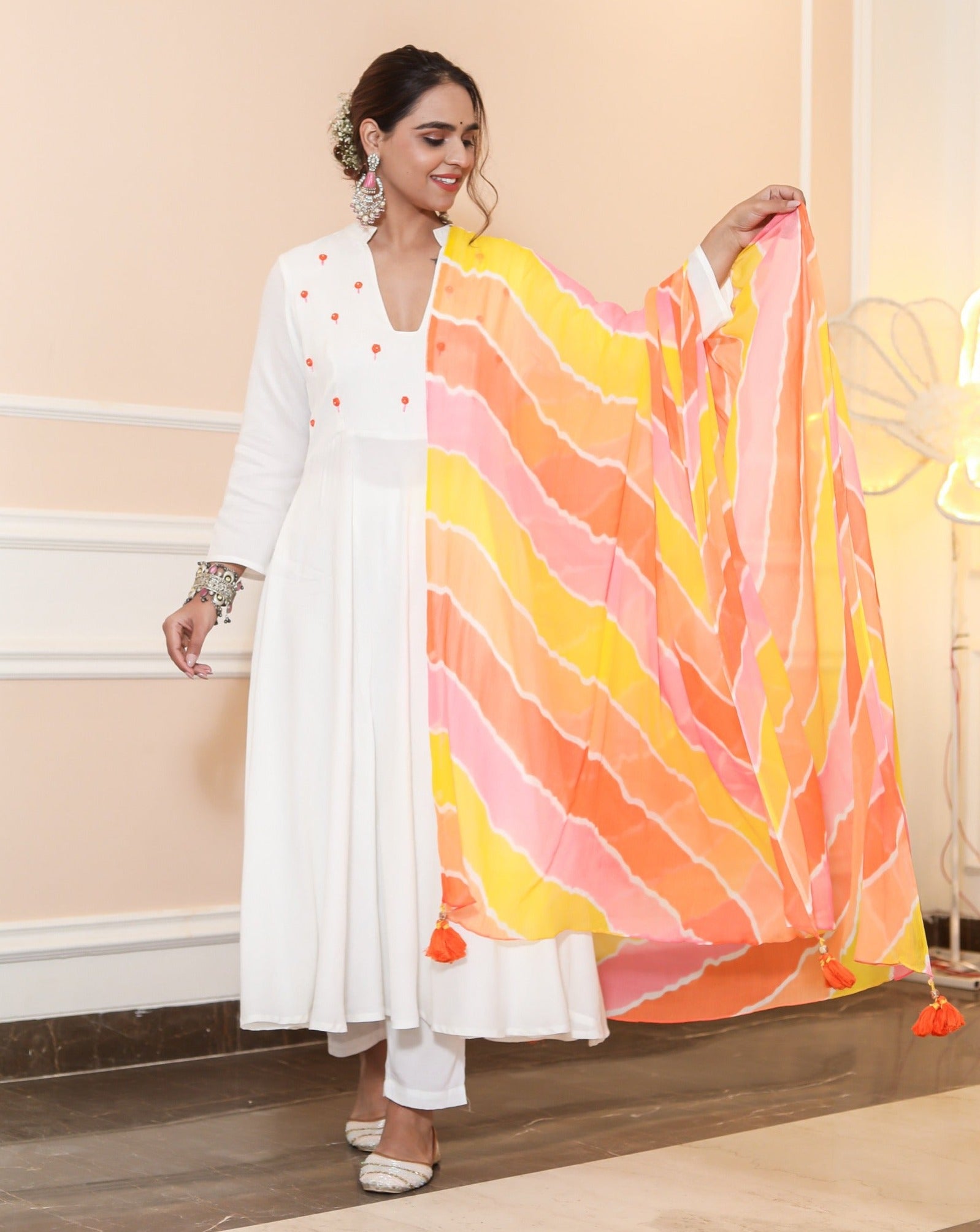 Gauri White Suit Set