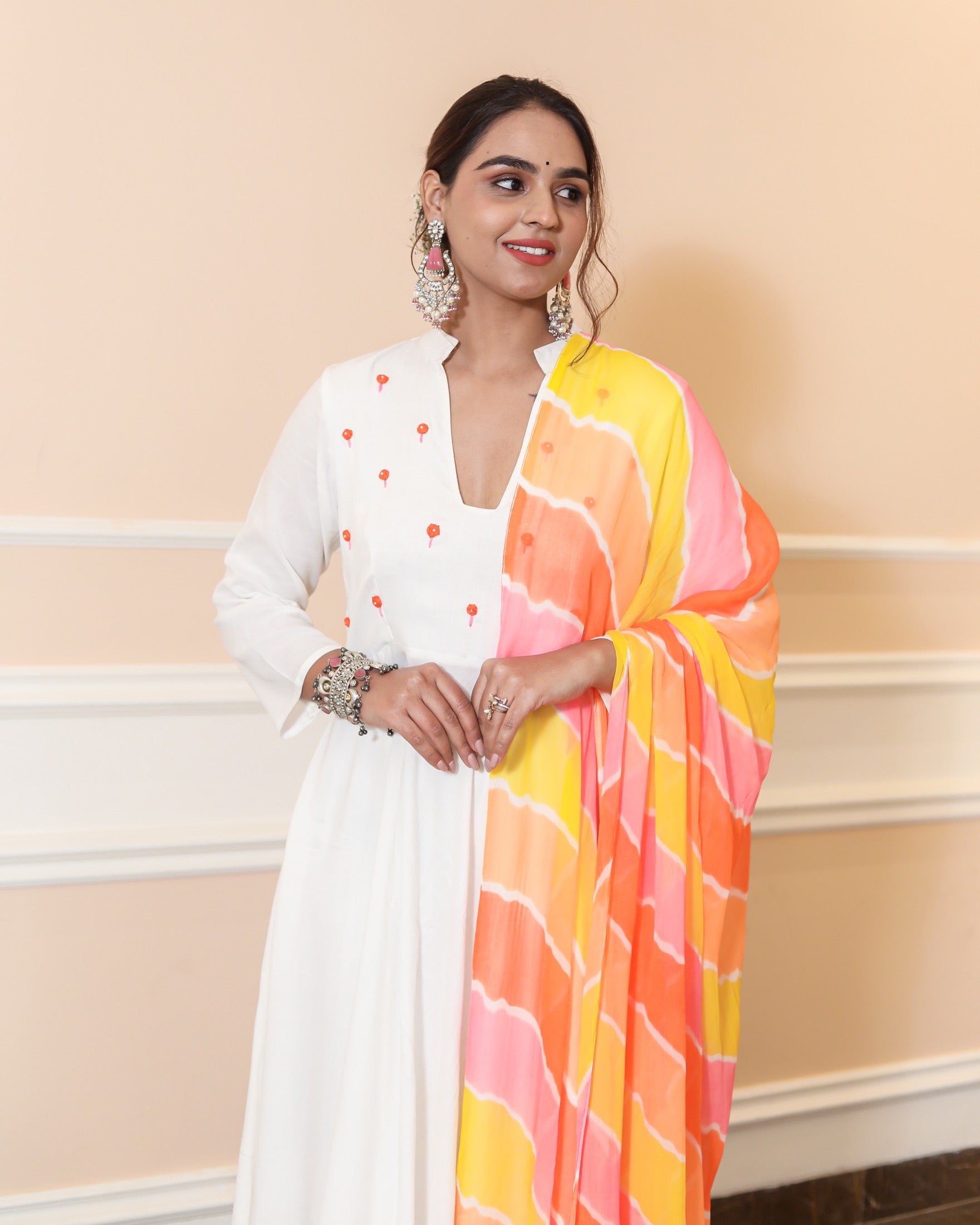 Gauri White Suit Set