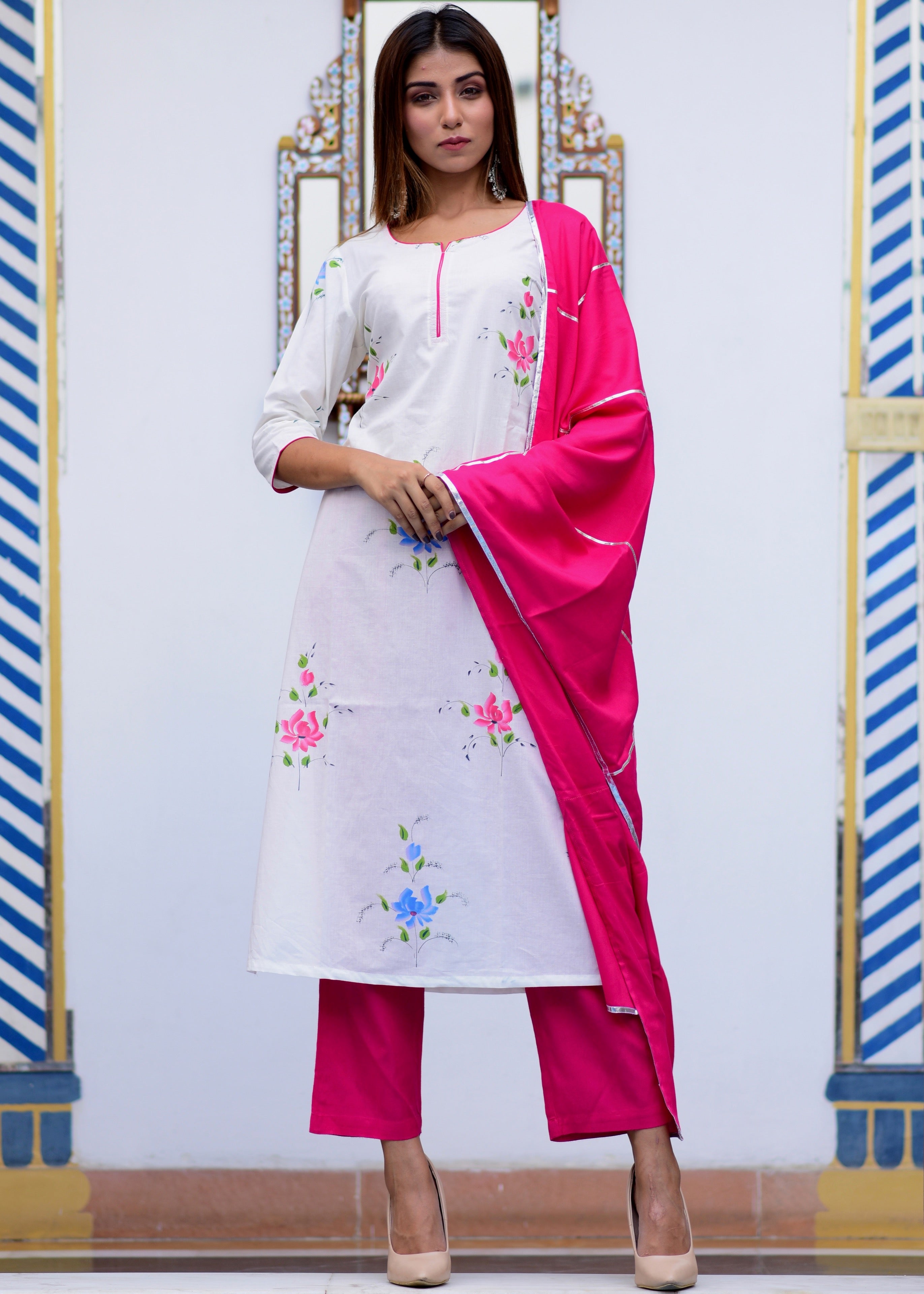 Beautiful Pink Exclusively Handpainted Suit Set With Gotta Jaal Work Dupatta