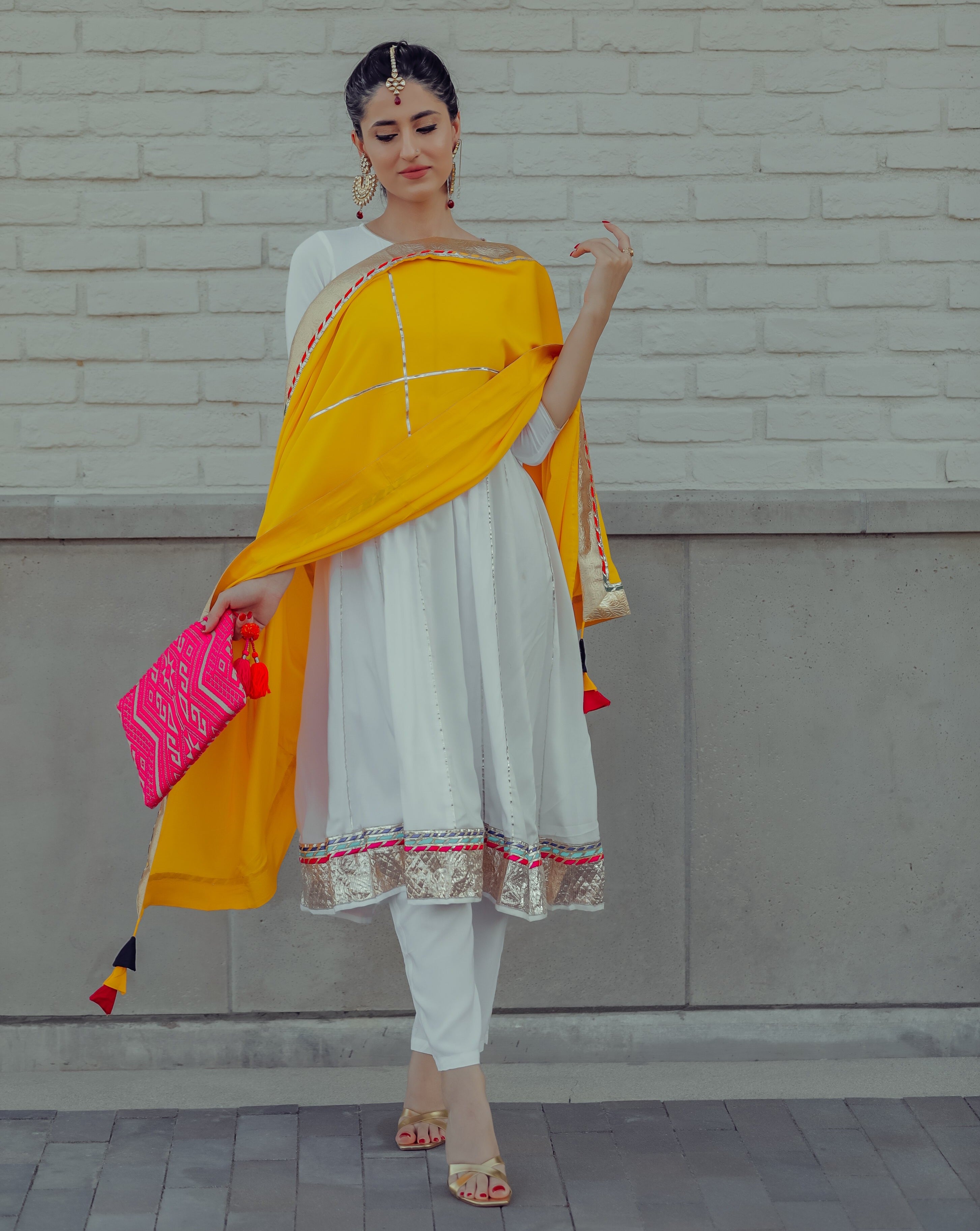 Street white suit set