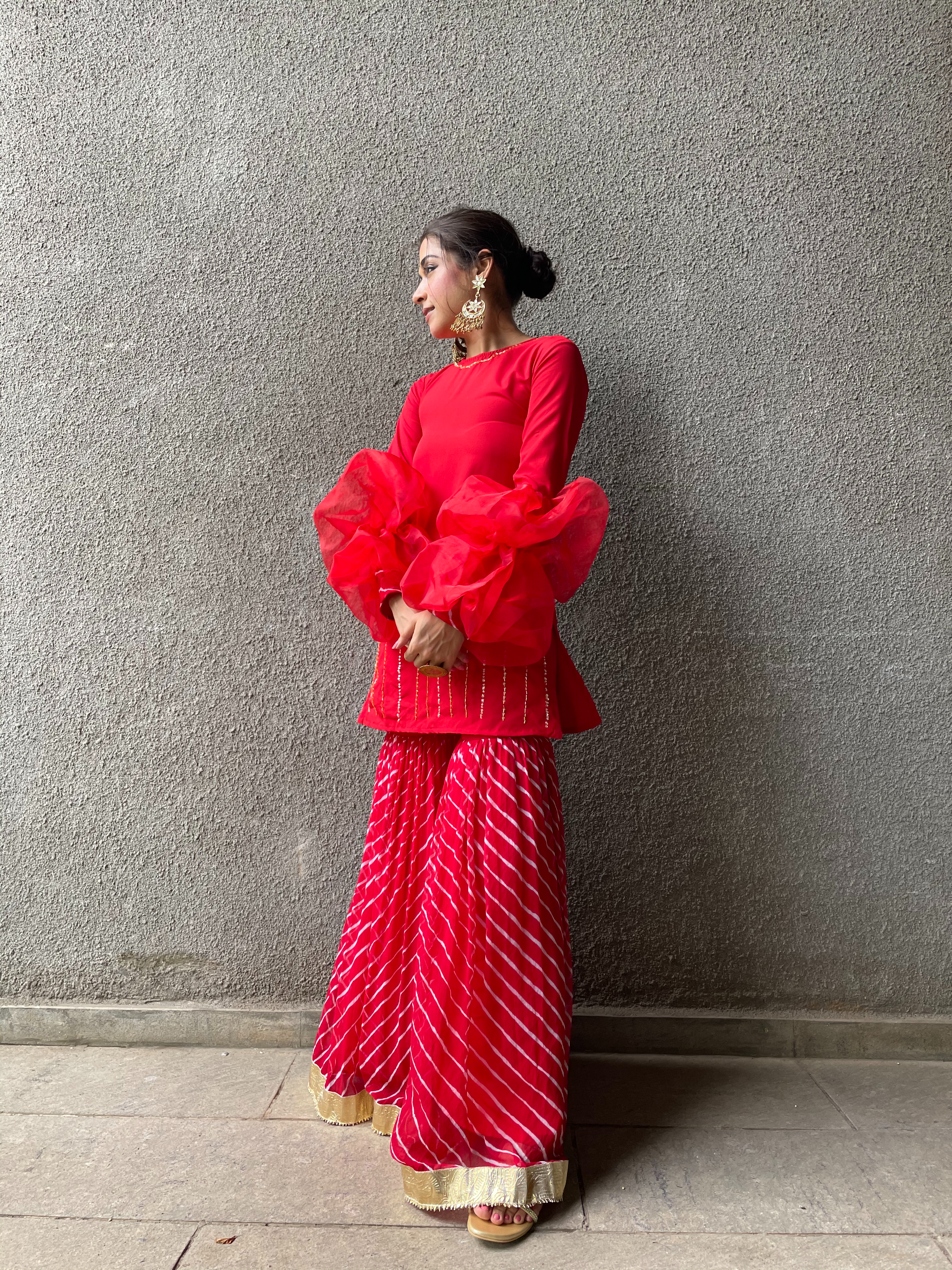 Red leheriya fusion suit set with Balloon sleeves