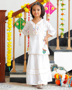 Little Radha White Kurta With Skirt Set