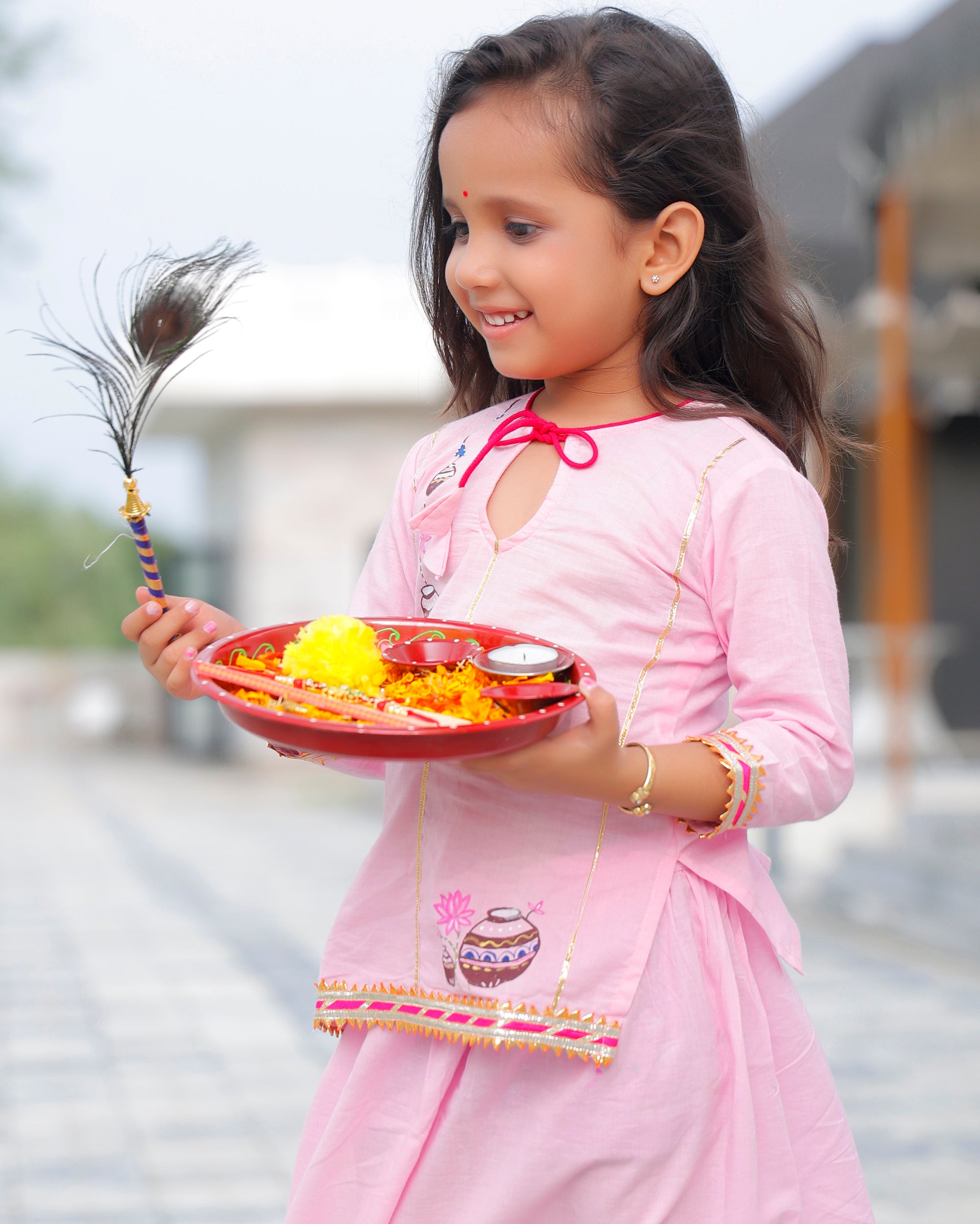 Maakhan Pink Kids Lehenga Set With Dupatta