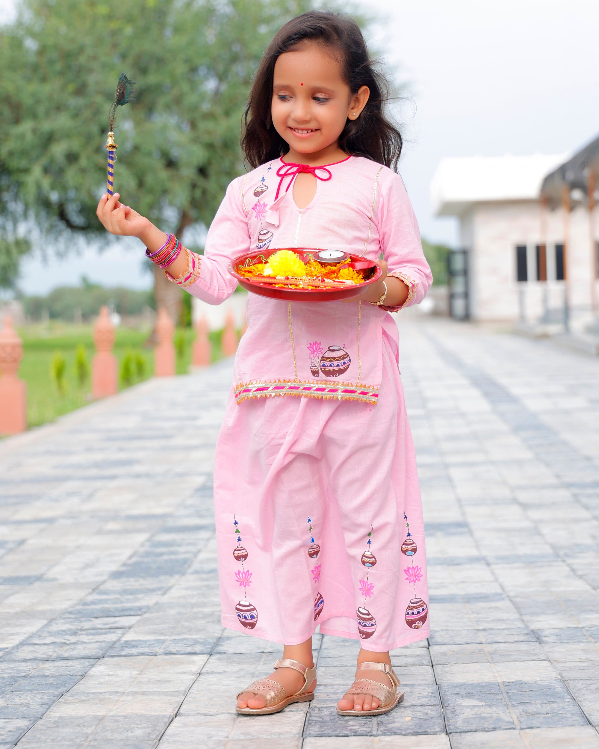 Maakhan Pink Kids Lehenga Set With Dupatta