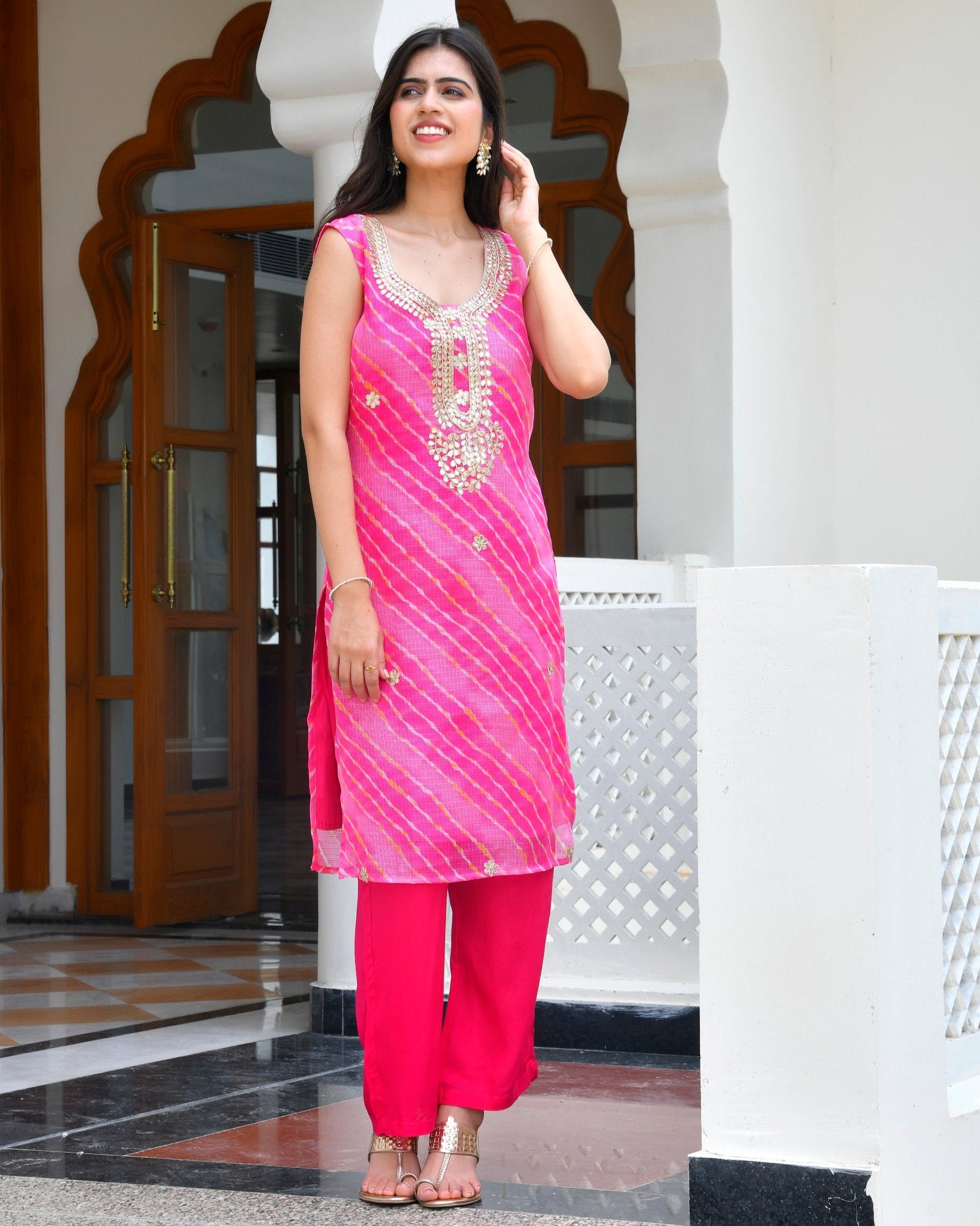 Ellie Pink Leheriya kurta Set