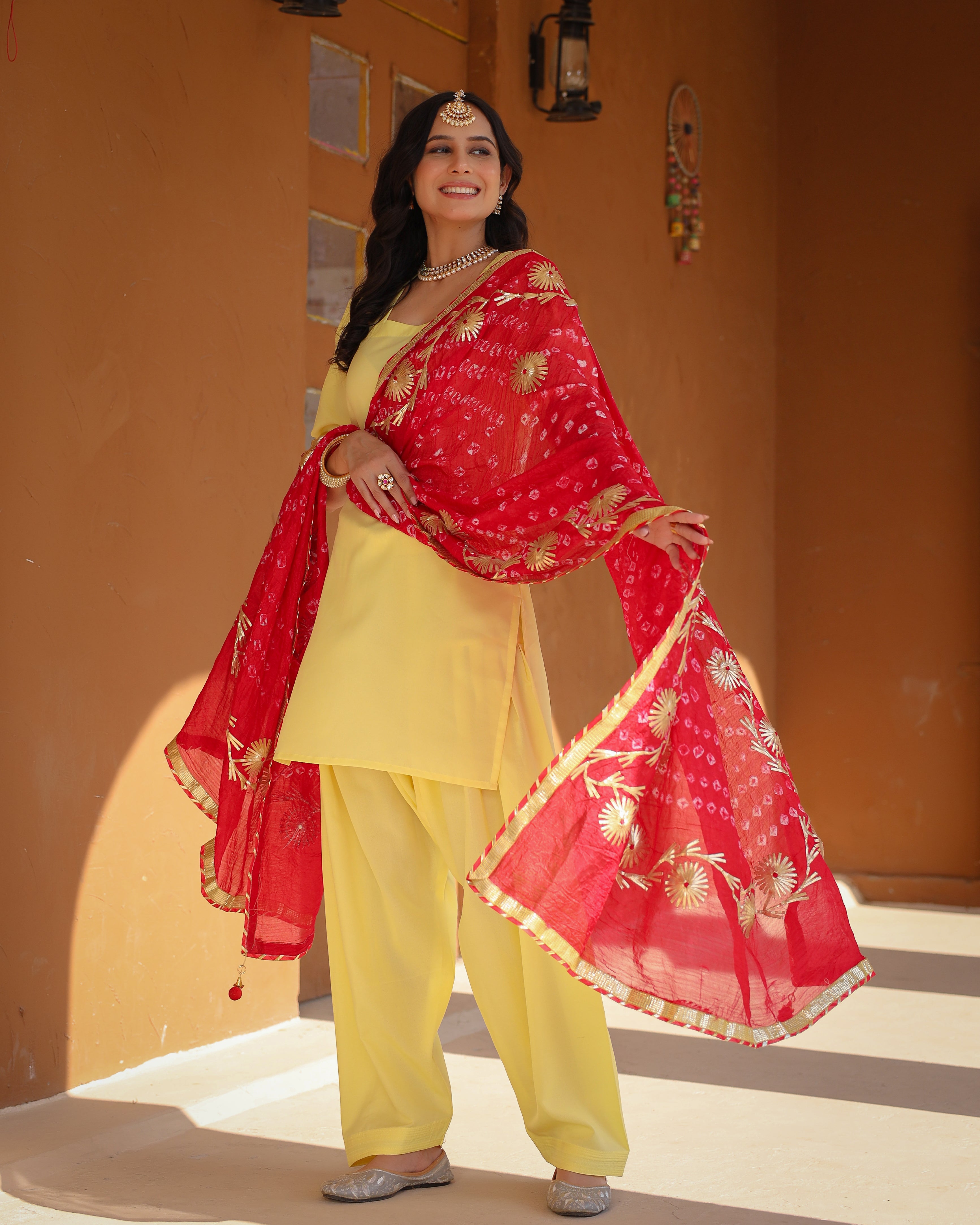 Inara yellow suit set