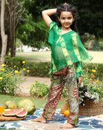 Kids Kelly Green Clock Set