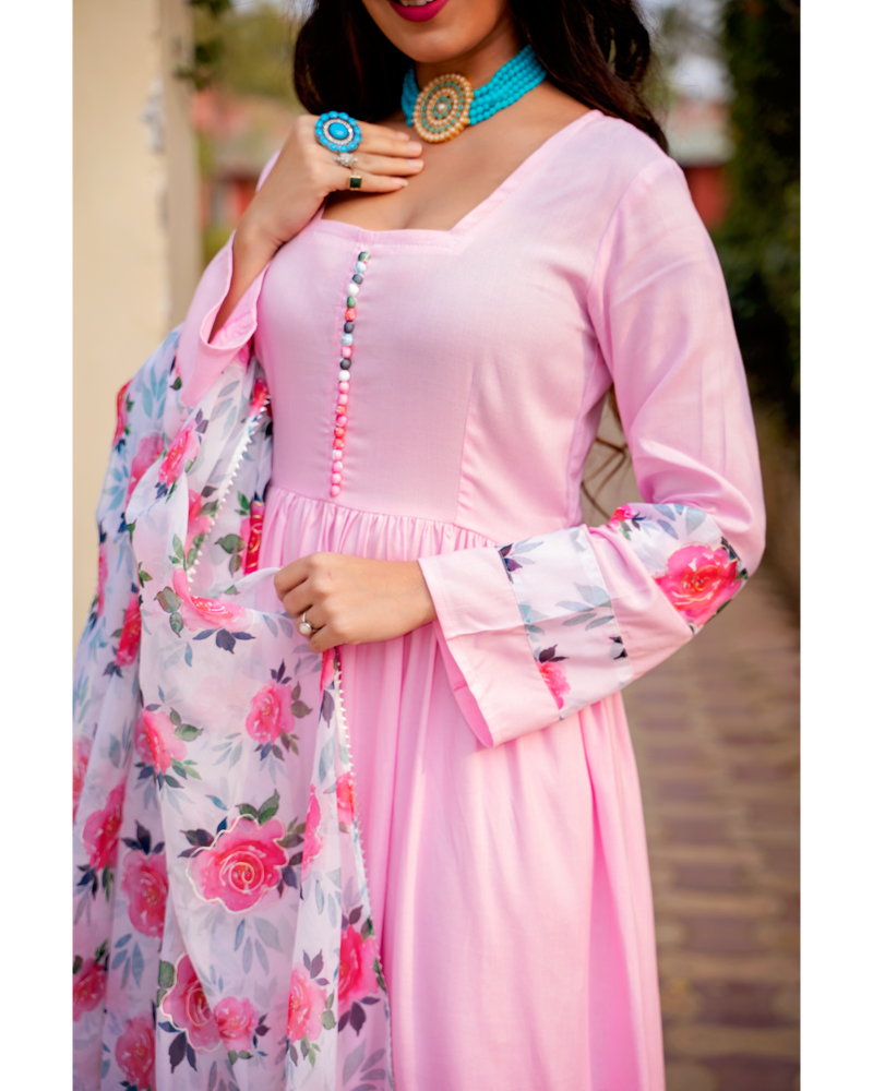 Pink organza sleeves pattern suit set