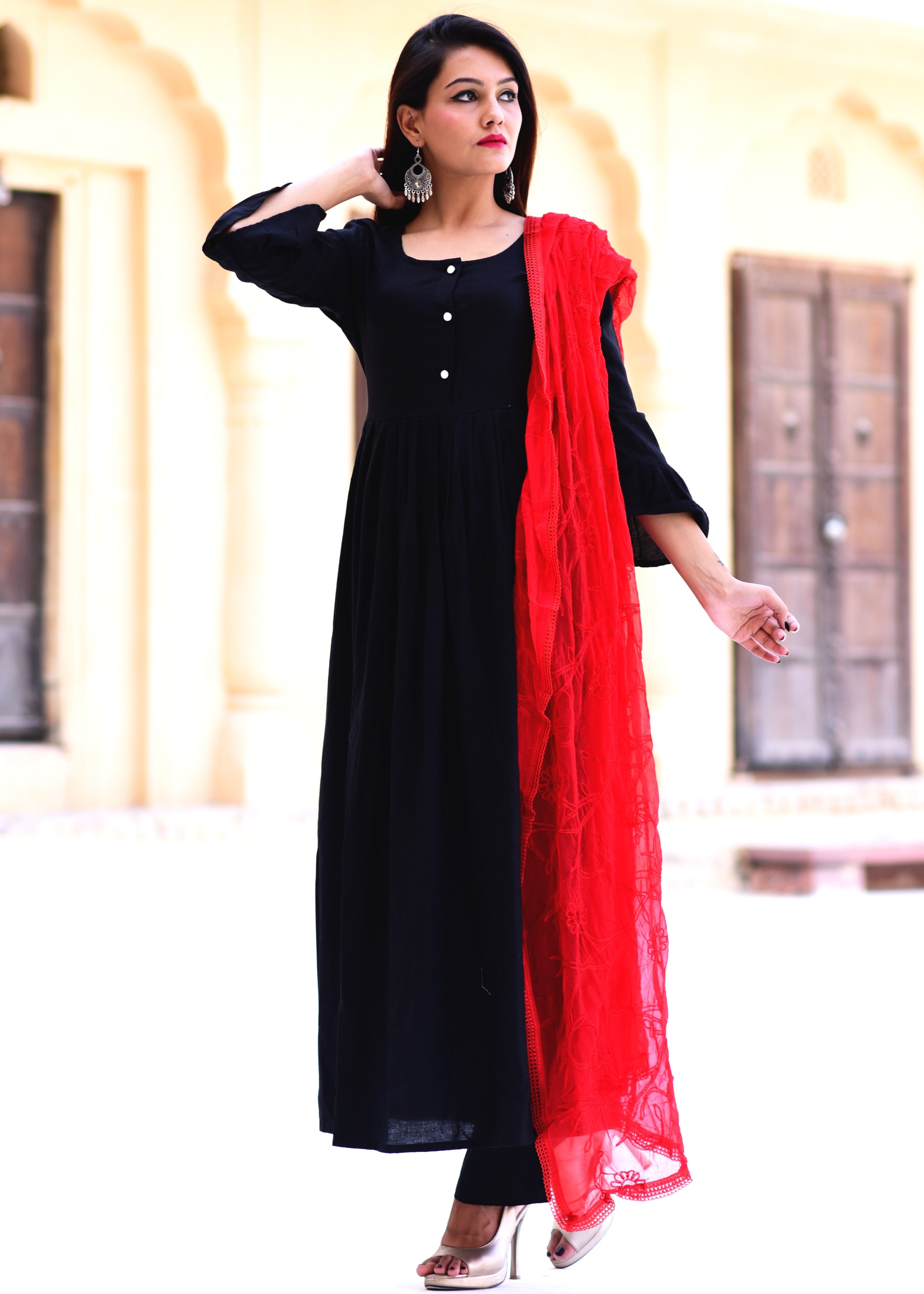 Beautiful Black kurta Set with kashmiri red dupatta