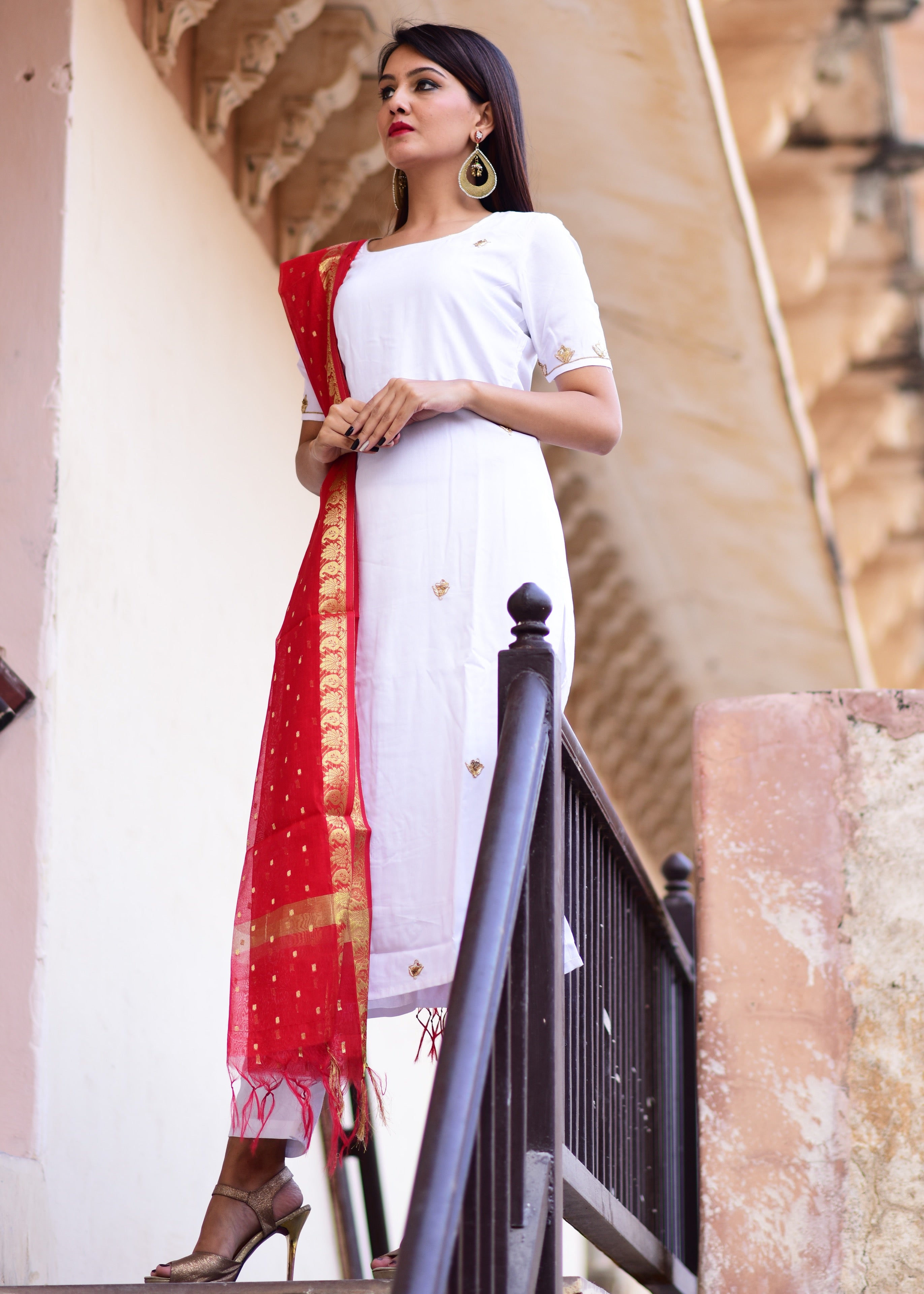 White Straight kurta And Pant dress with Beautiful Red dupatta