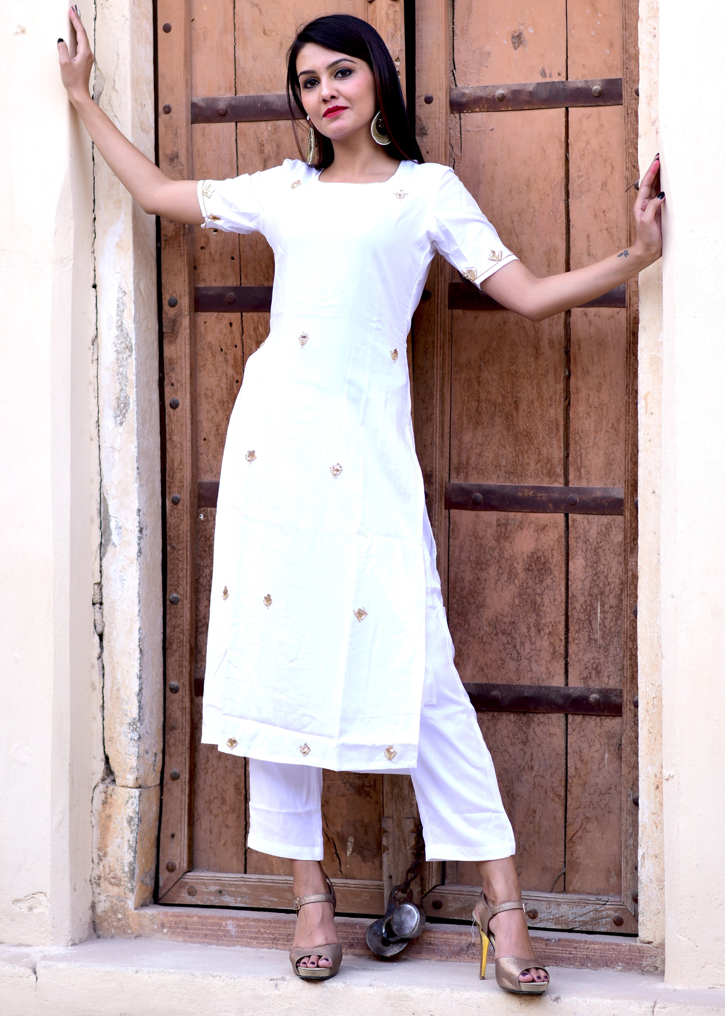 White Straight kurta And Pant dress with Beautiful Red dupatta