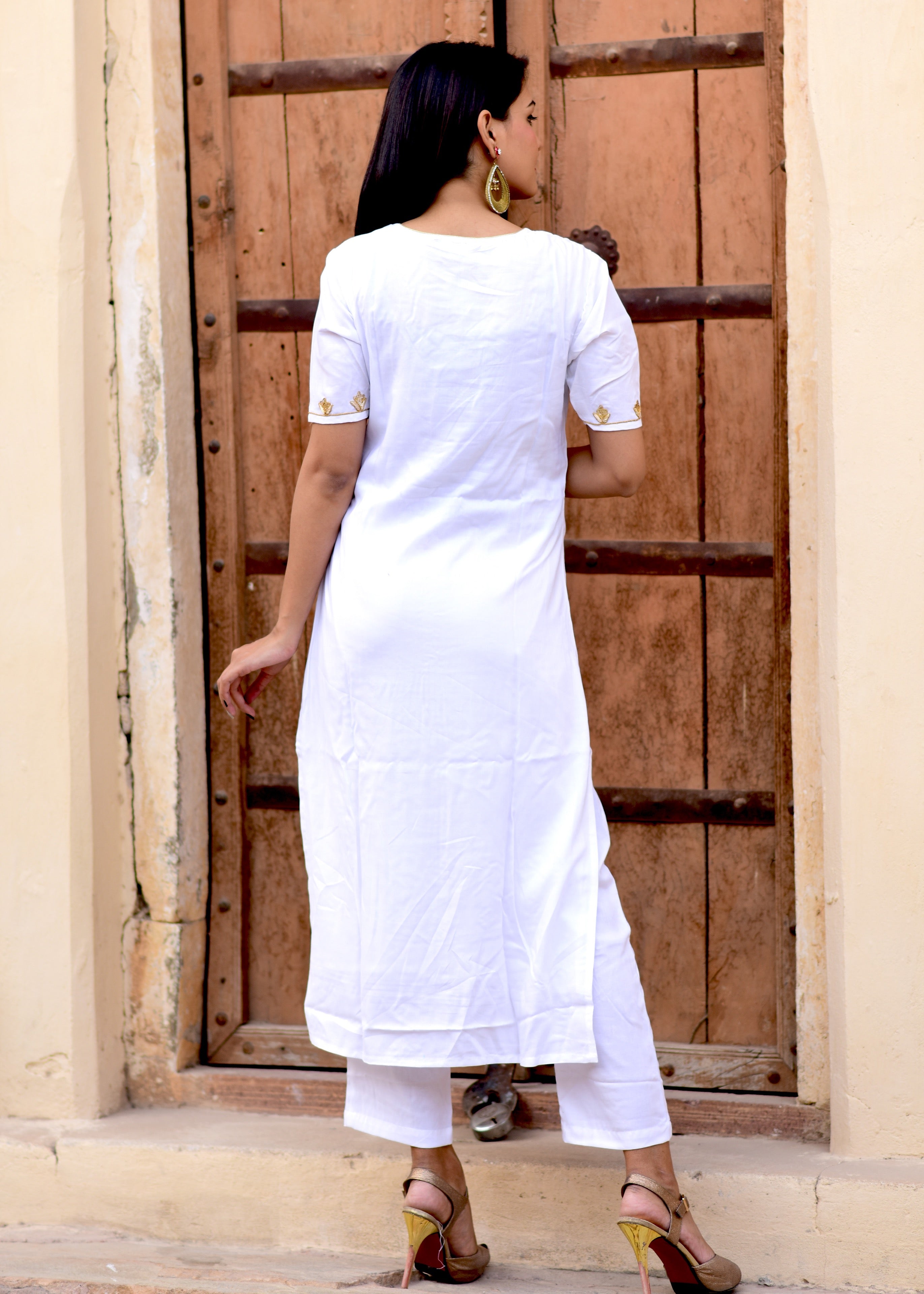 White Straight kurta And Pant dress with Beautiful Red dupatta