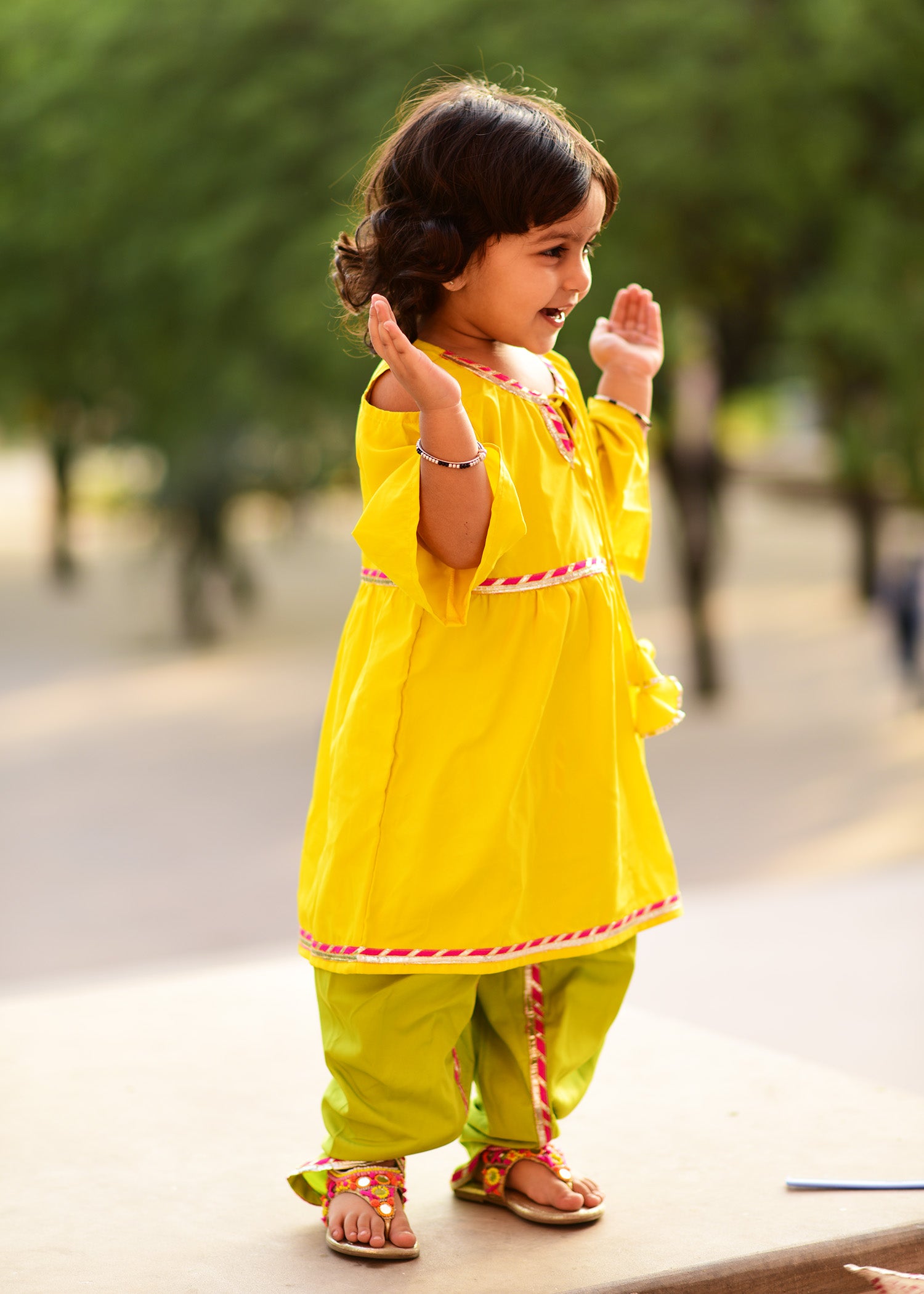 Beautiful Dhoti Set With Tone Of Yellow