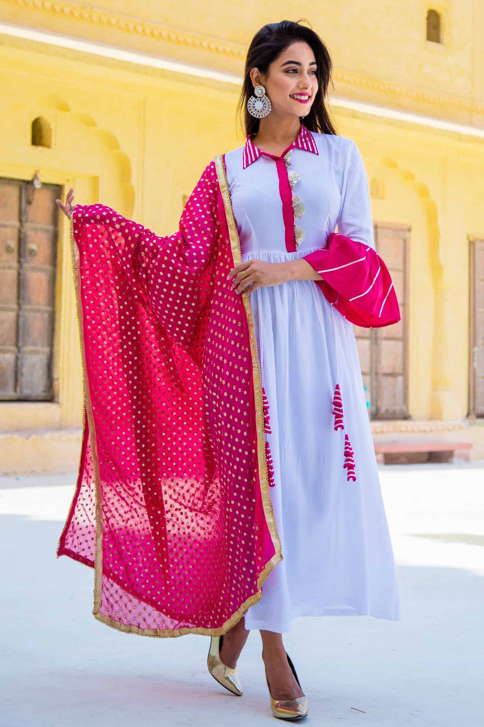 Nadiya White Kurta Set With Pink Dupatta